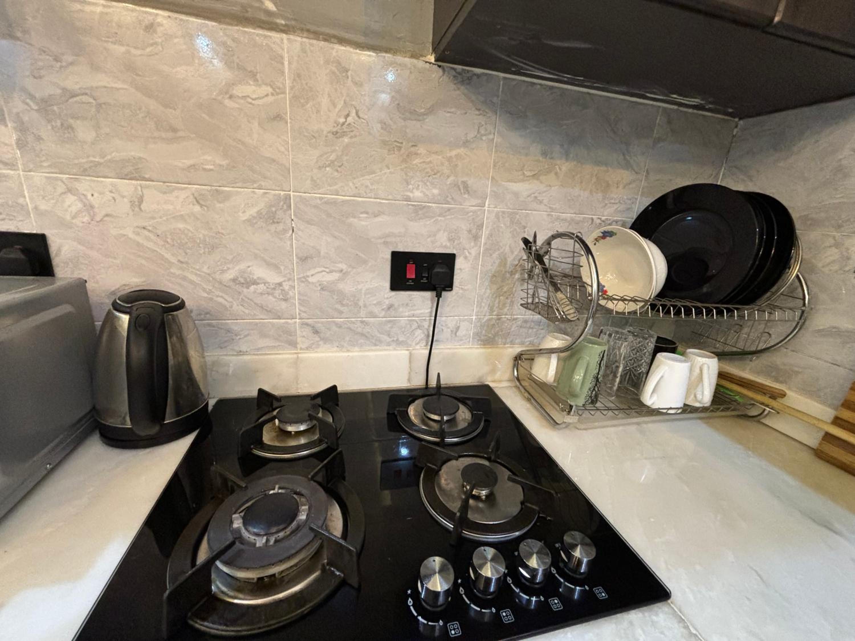 Neat Apartments Wi-Fi & Netflix