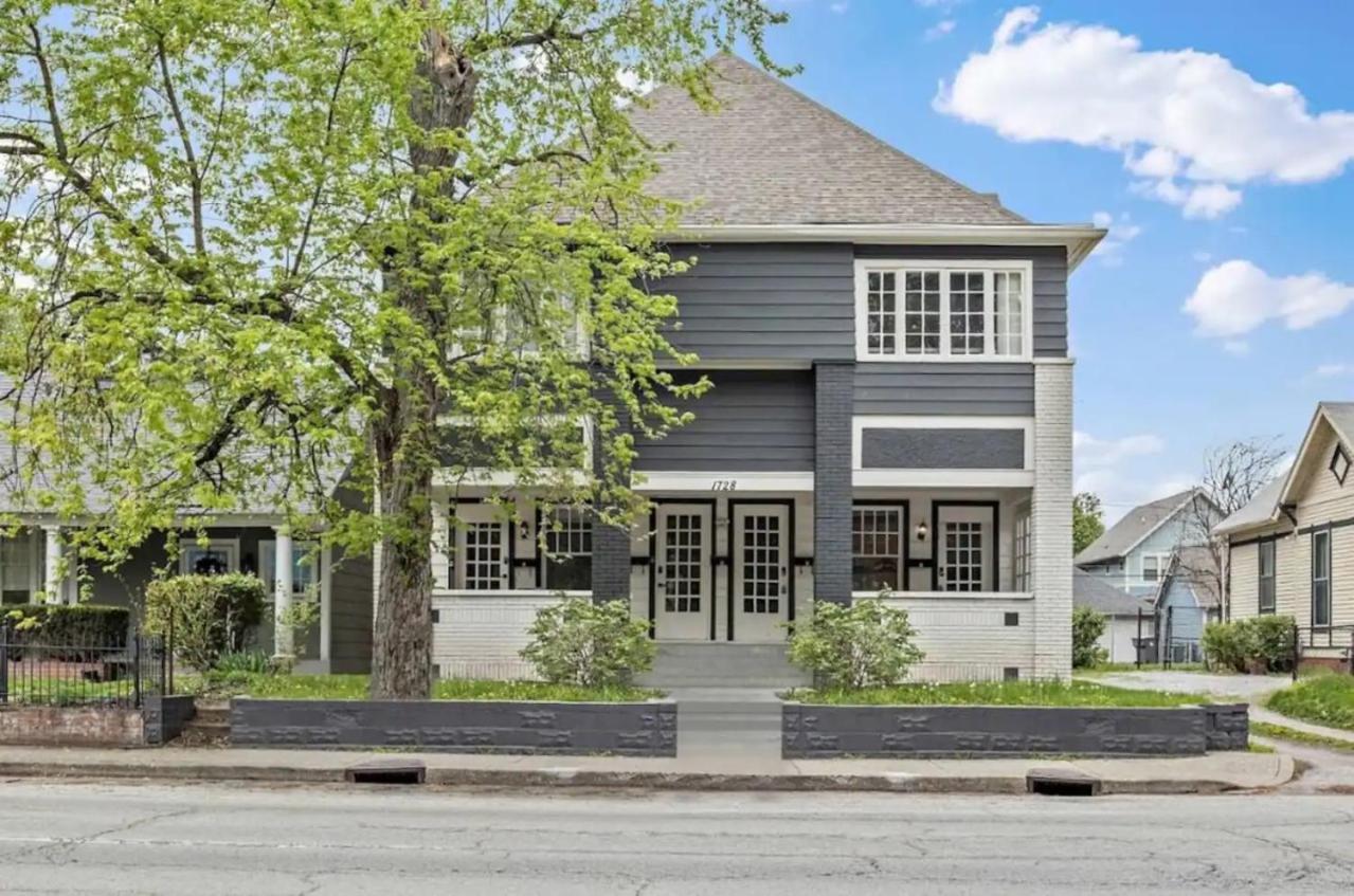 Historic Charming 2Story 10BR House - Sleep 20