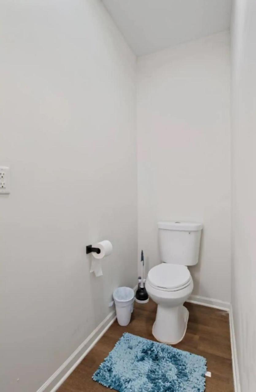 Historic Charming 2Story 10BR House - Sleep 20