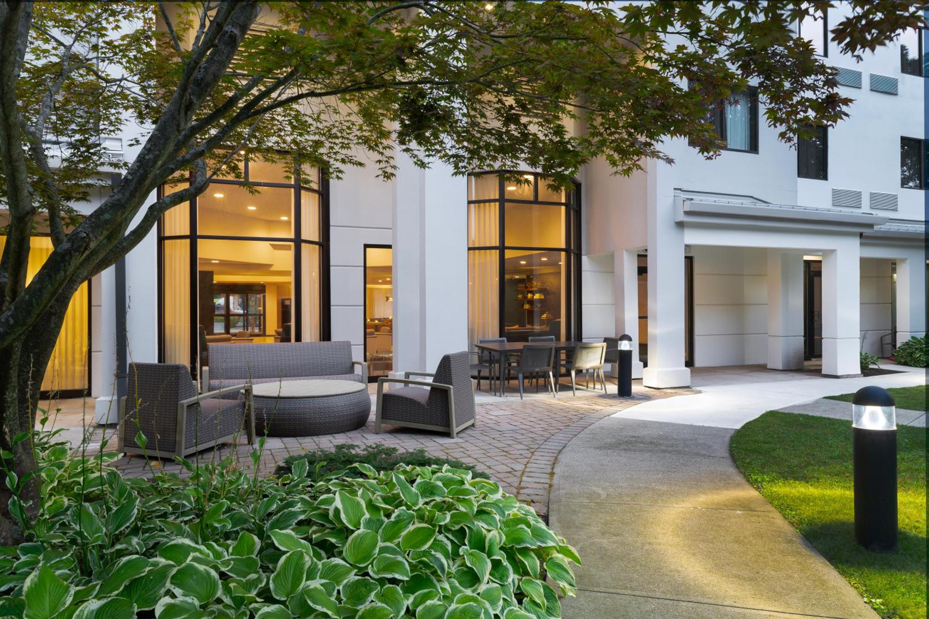 Danbury Vacations - Courtyard by Marriott Danbury - Property Image 4