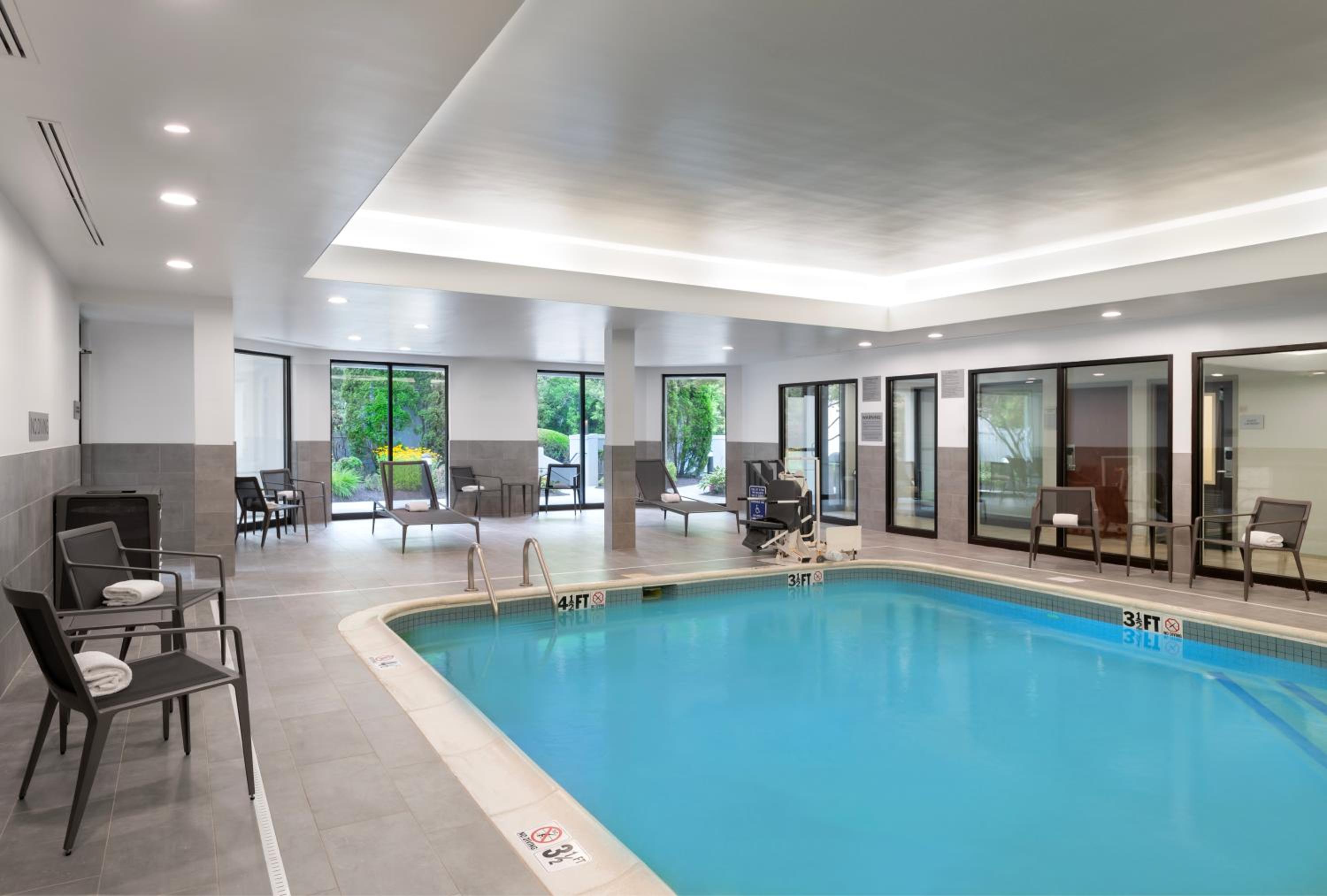 Danbury Vacations - Courtyard by Marriott Danbury - Property Image 3