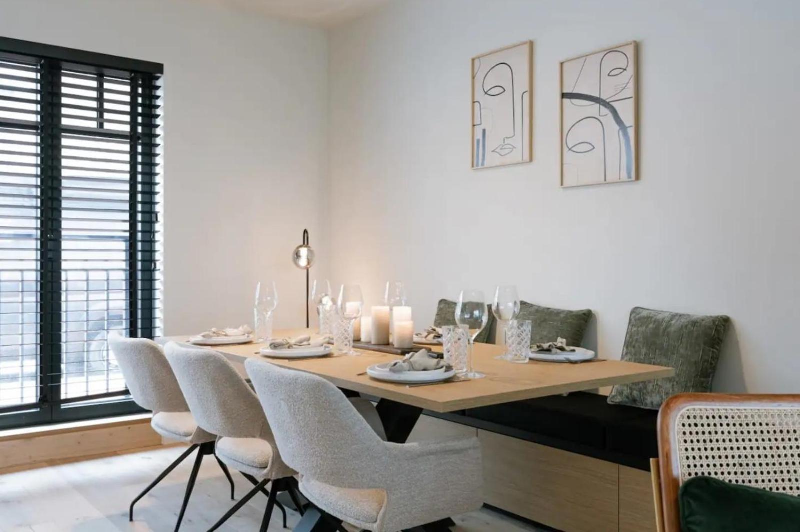 Poseidon Luxe gelijkvloers appartement met tuin ,terras en gratis parkeren ondergrondse staanplaats