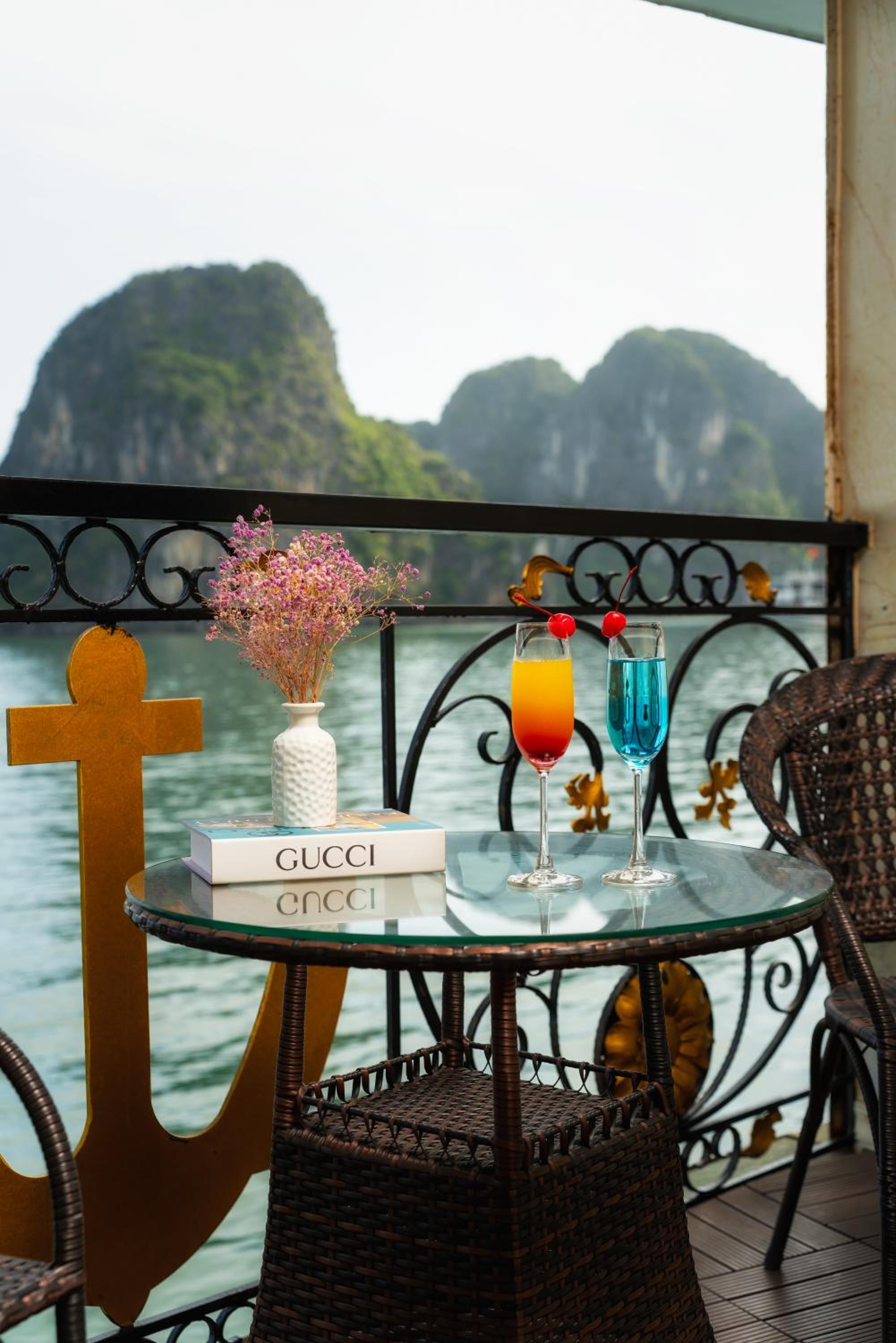 HaLONG AQUAMARINE ROYAL CRUISE