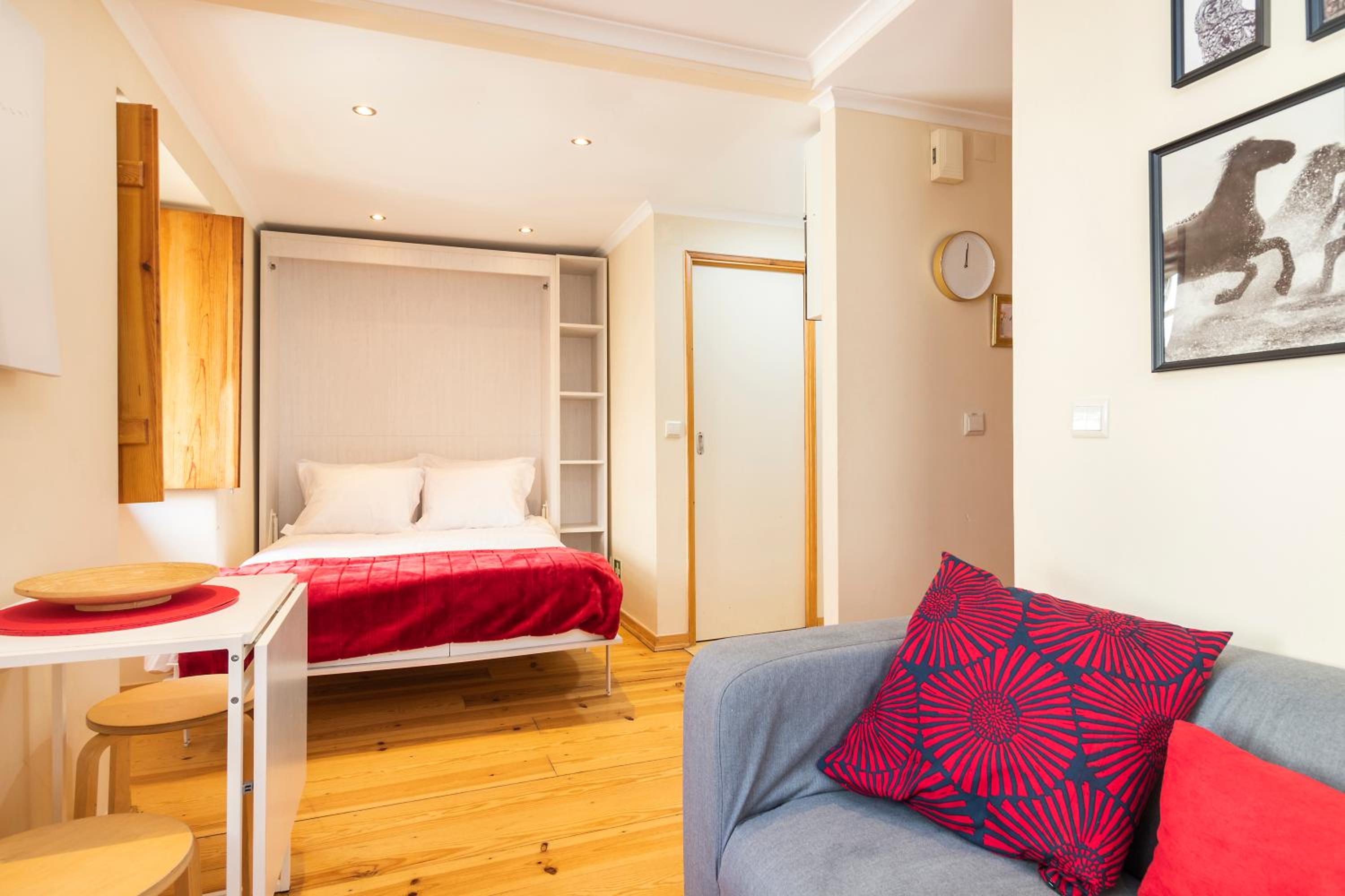 Budget 1 bed Down Town view 2