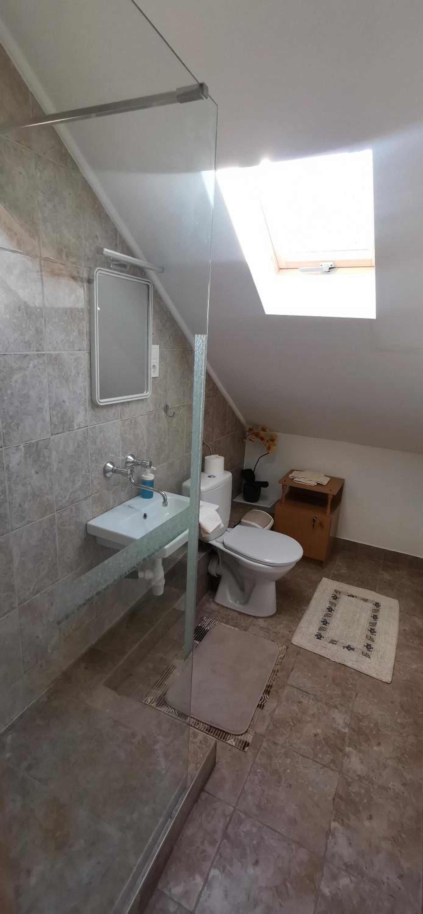 Rigófészek Apartmanház