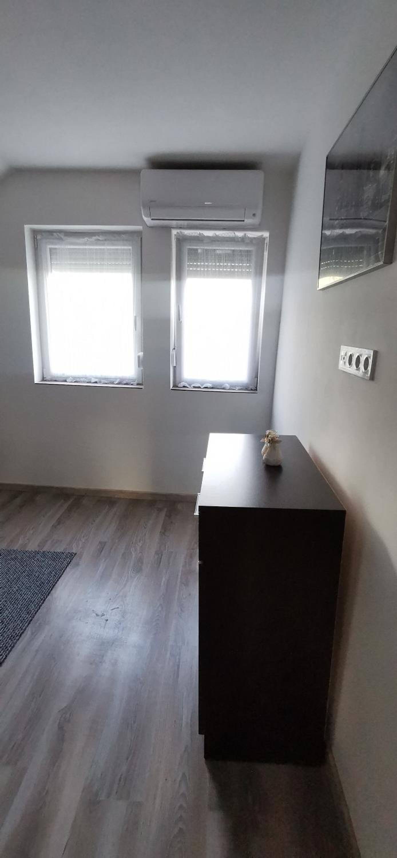 Rigófészek Apartmanház