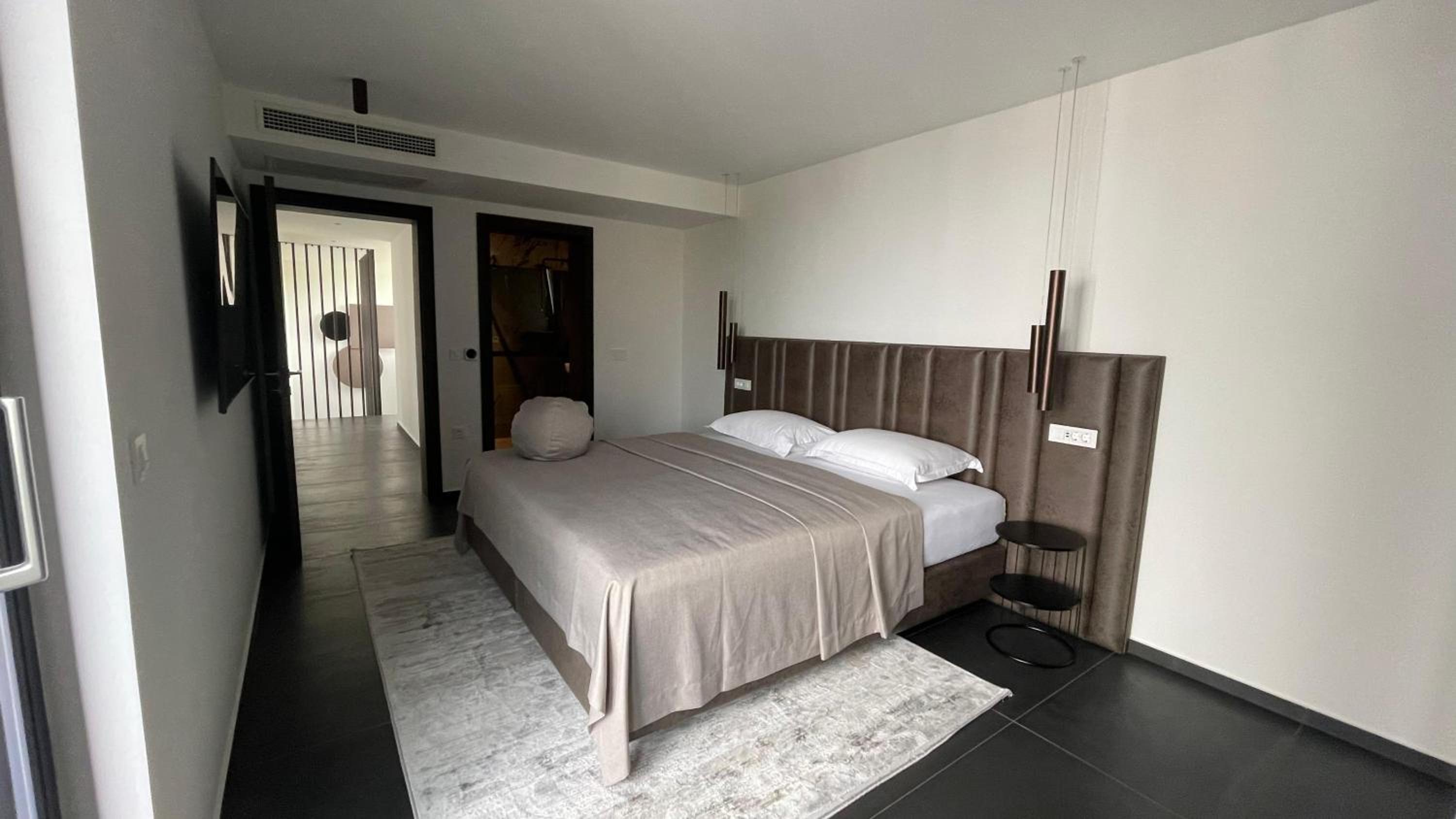 Suva Punta Luxe