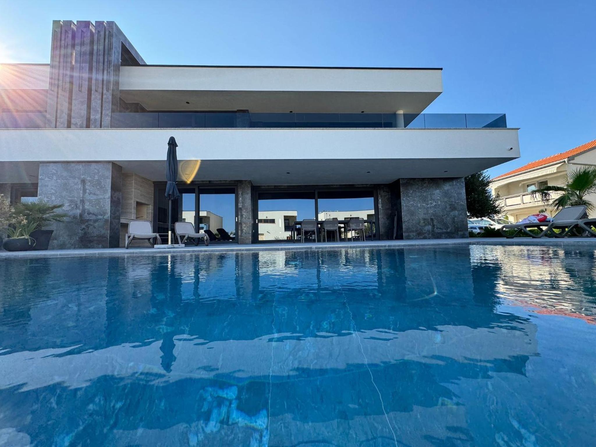 Suva Punta Luxe