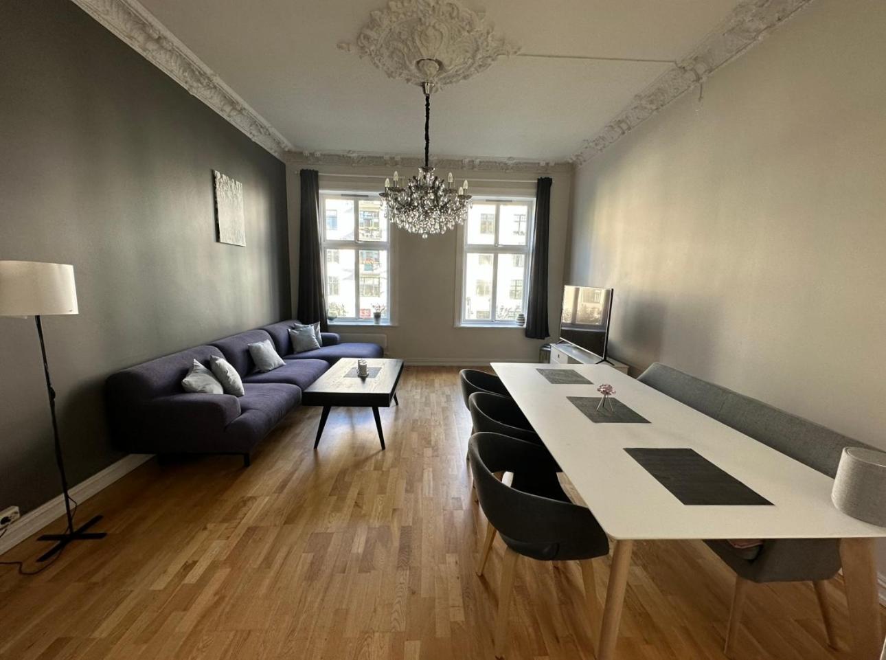 Classy Central Apartment Frogner