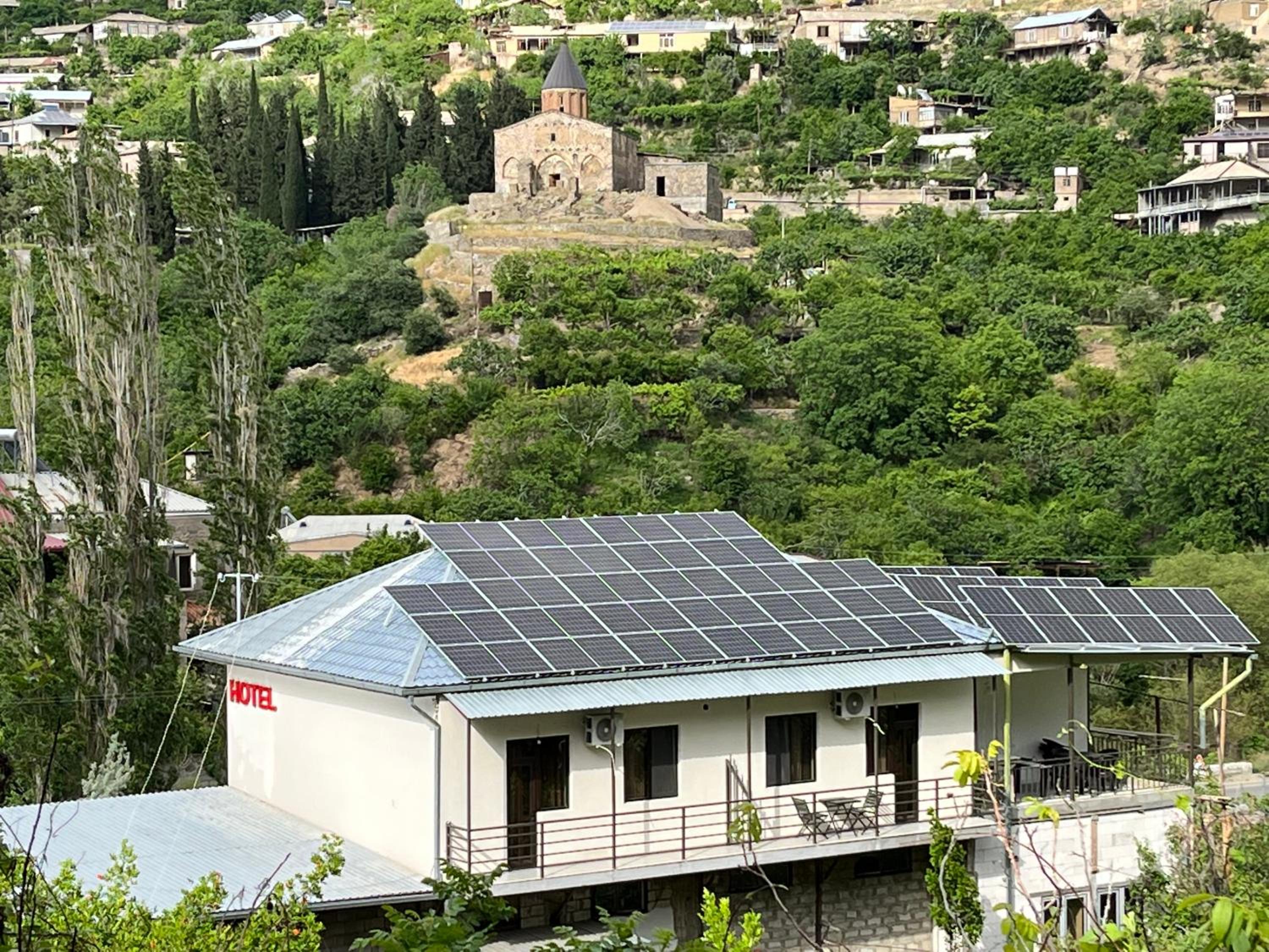 NAREMA FAMILY HOTEL MEGHRI