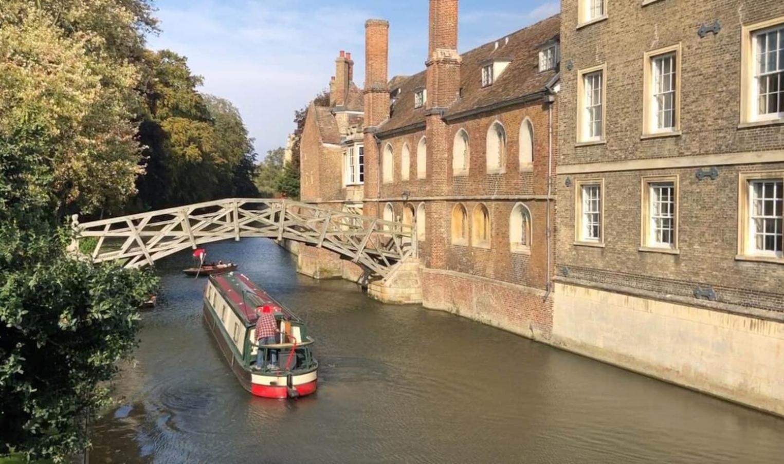 Cambridge Narrowboats - Beautiful Narrowboat Glyndwr