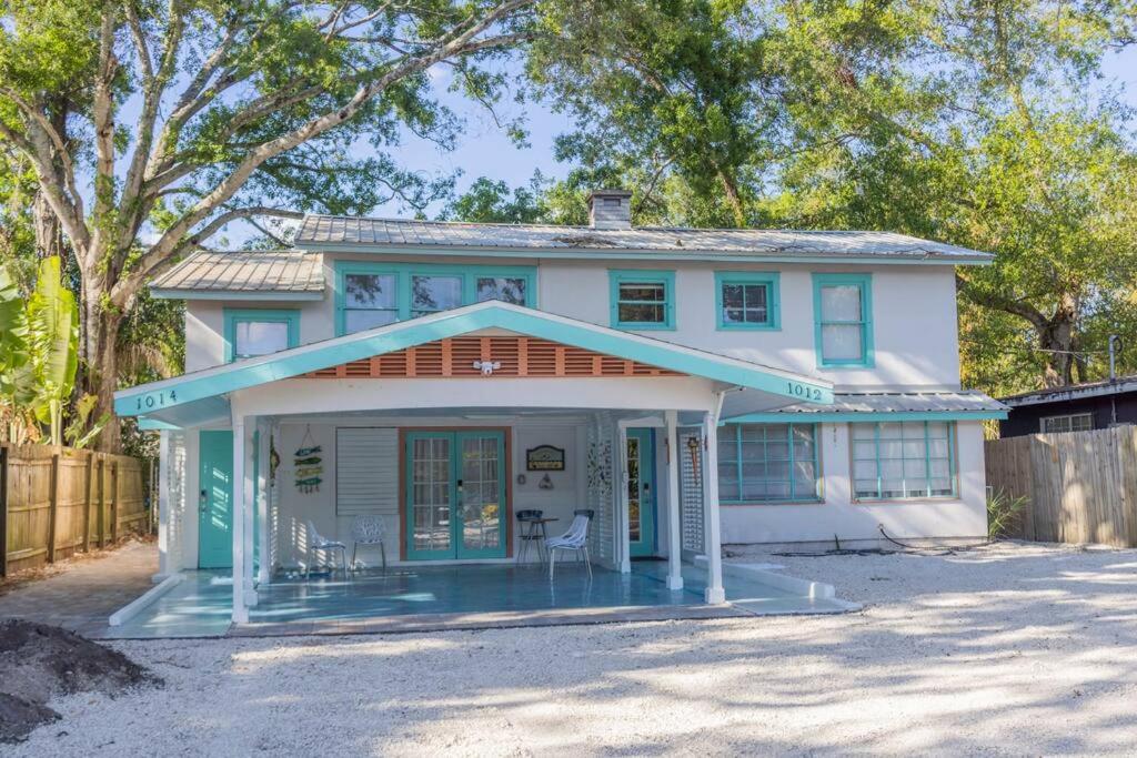 Hotel ArtSea 1- Art, Downtown, Beaches - Ample Parking - Image 1