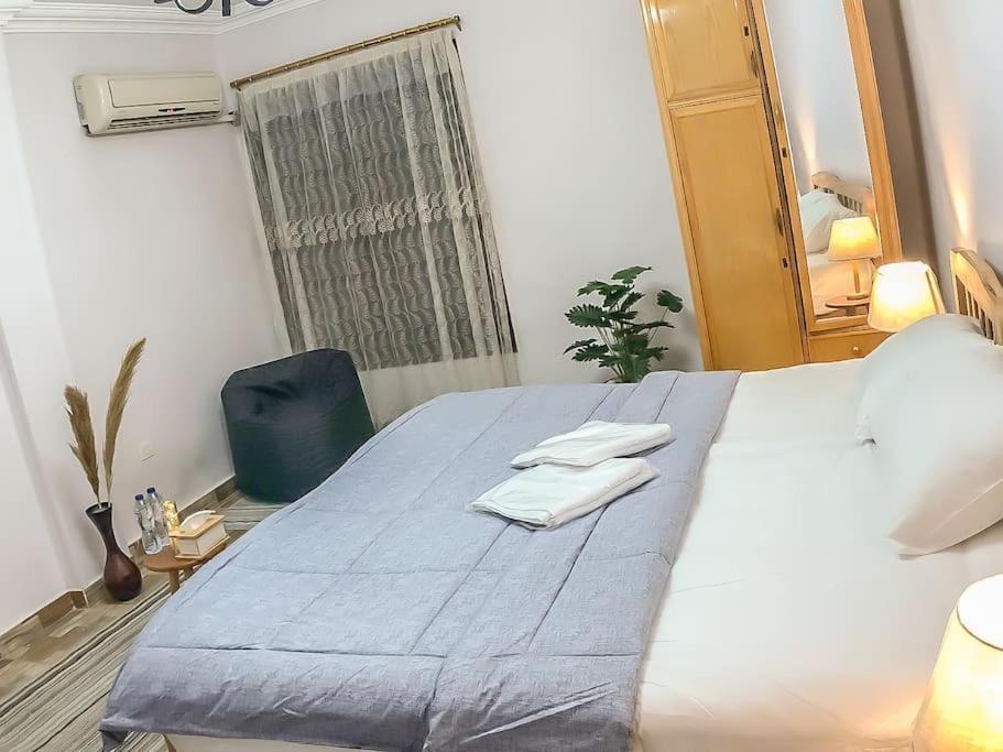 Luxury house, near to airport, AC, Wifi