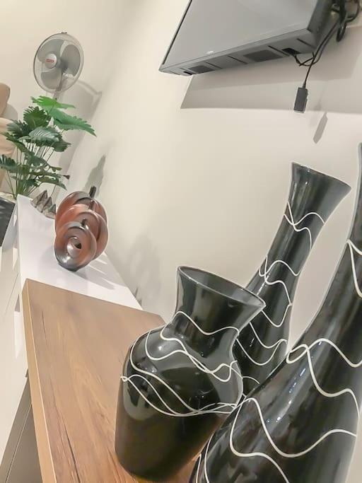 Luxury house, near to airport, AC, Wifi