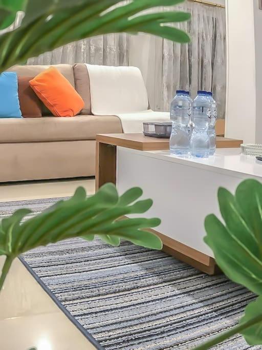Luxury house, near to airport, AC, Wifi