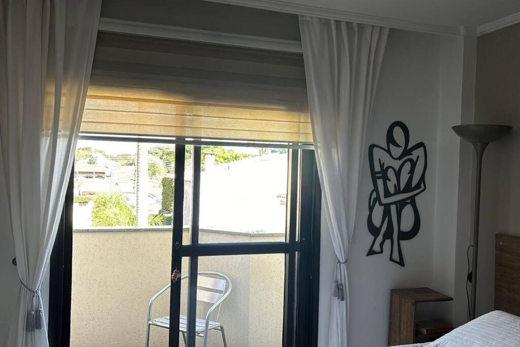 Seu Lar fora de casa, em Curitiba