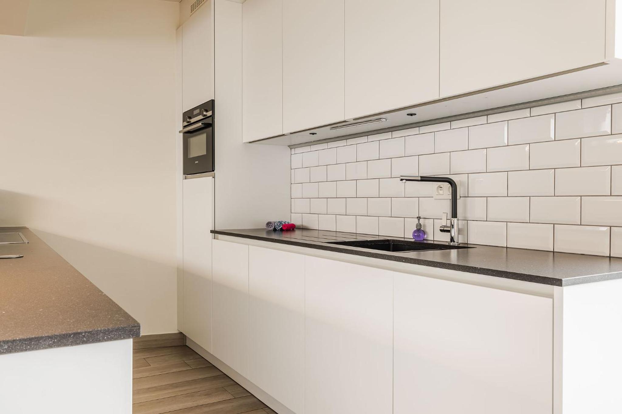 Red Rabbit Tourist and Business Flats with indoor parking - 1 to 5 or 6p - region gnt antwp brux, photo 70