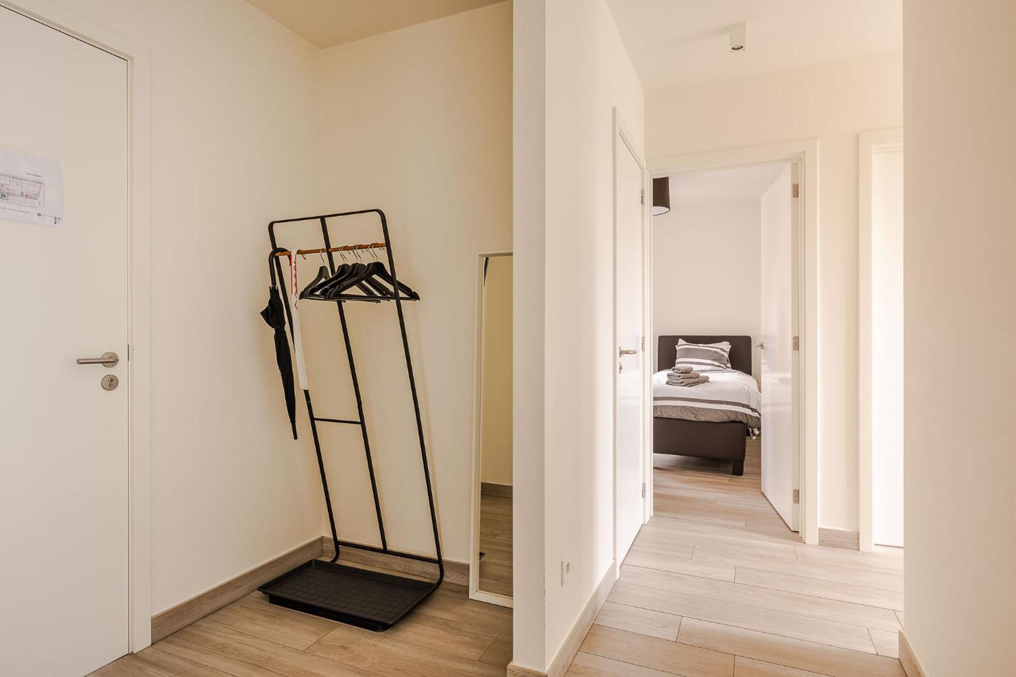 Red Rabbit Tourist and Business Flats with indoor parking - 1 to 5 or 6p - region gnt antwp brux, photo 52