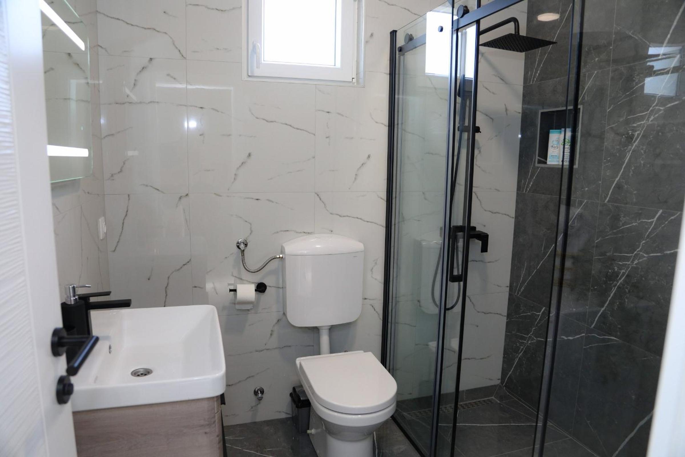 Apartman Keman