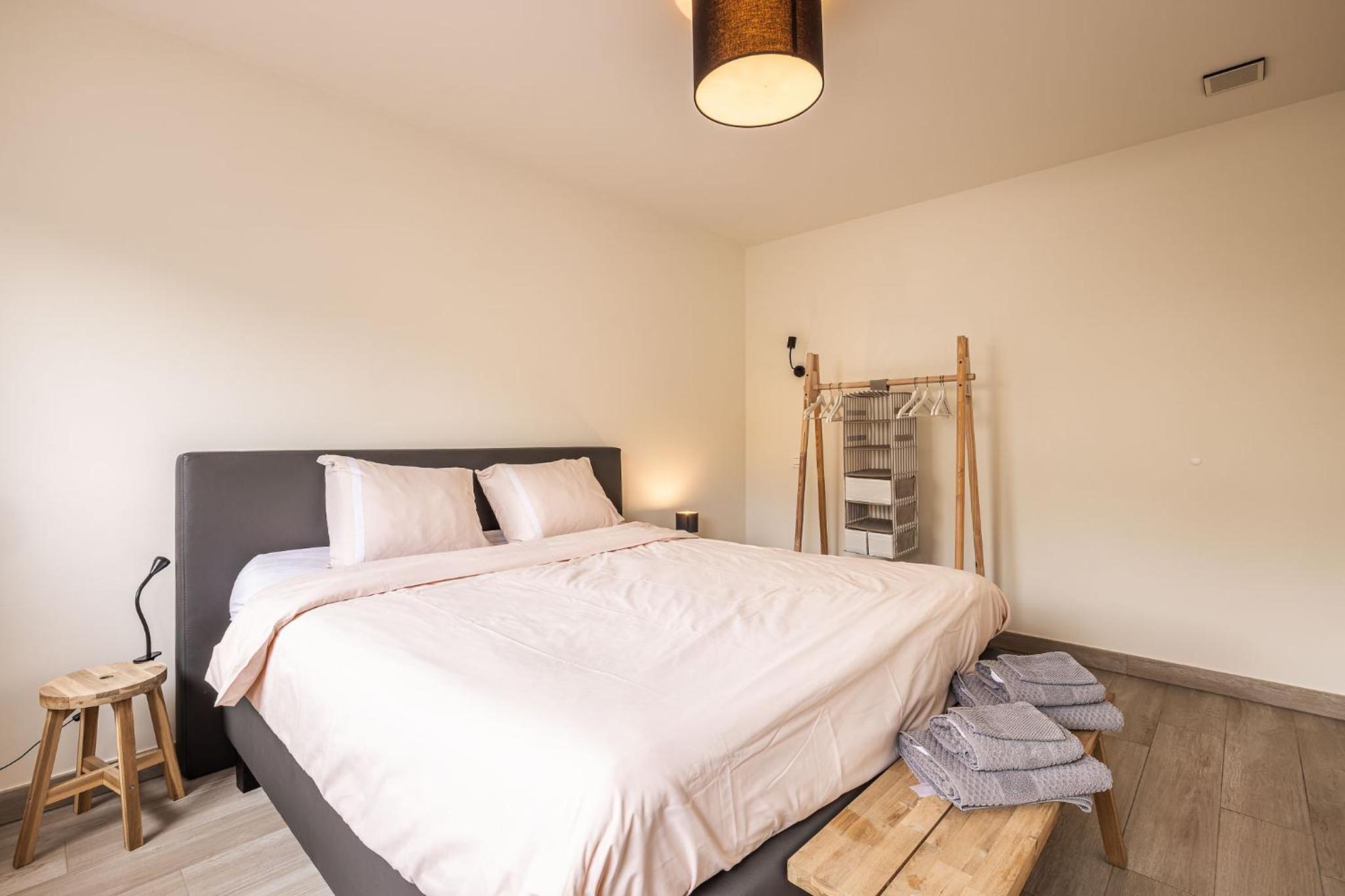 Red Rabbit Tourist and Business Flats with indoor parking - 1 to 5 or 6p - region gnt antwp brux, photo 57