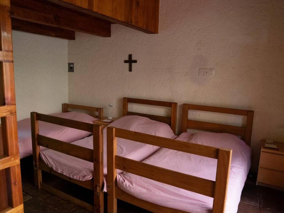 El Zapote House With orchard and pool in Malinalco view 4