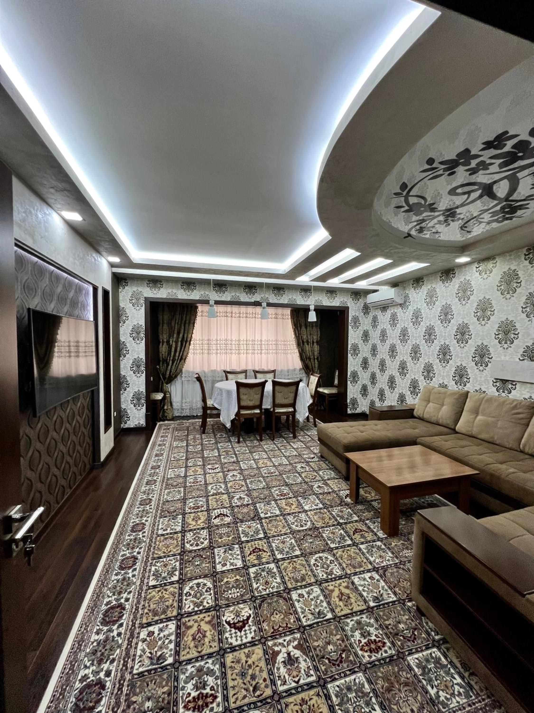 Apartment in Maxim Gorkiy view 2