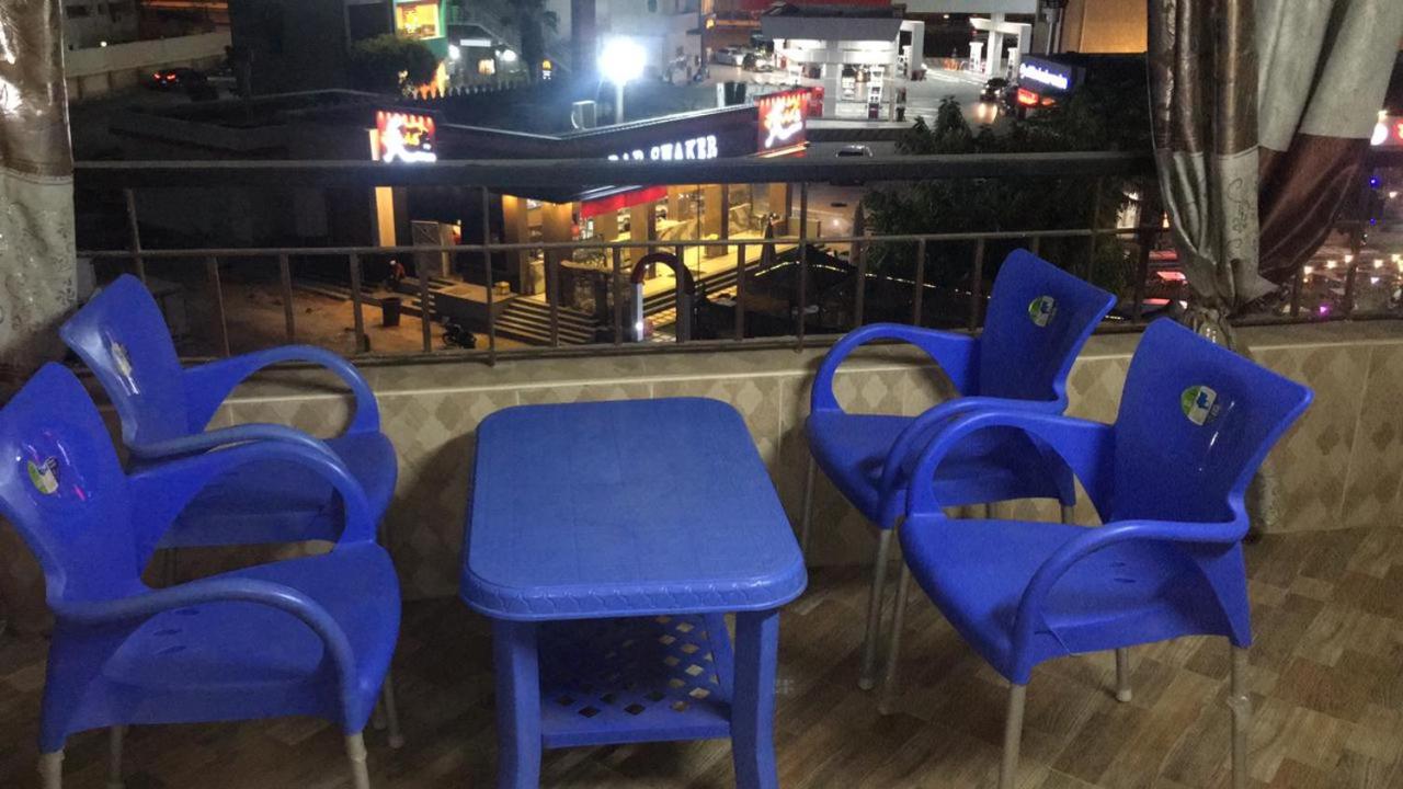 Luxury house, near to airport, AC, Wifi