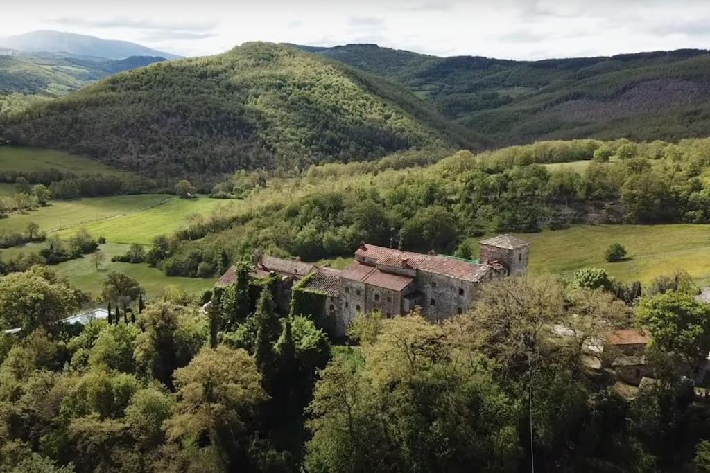 Enchanting Hilltop Retreat Tuscan Views By Castle view 4