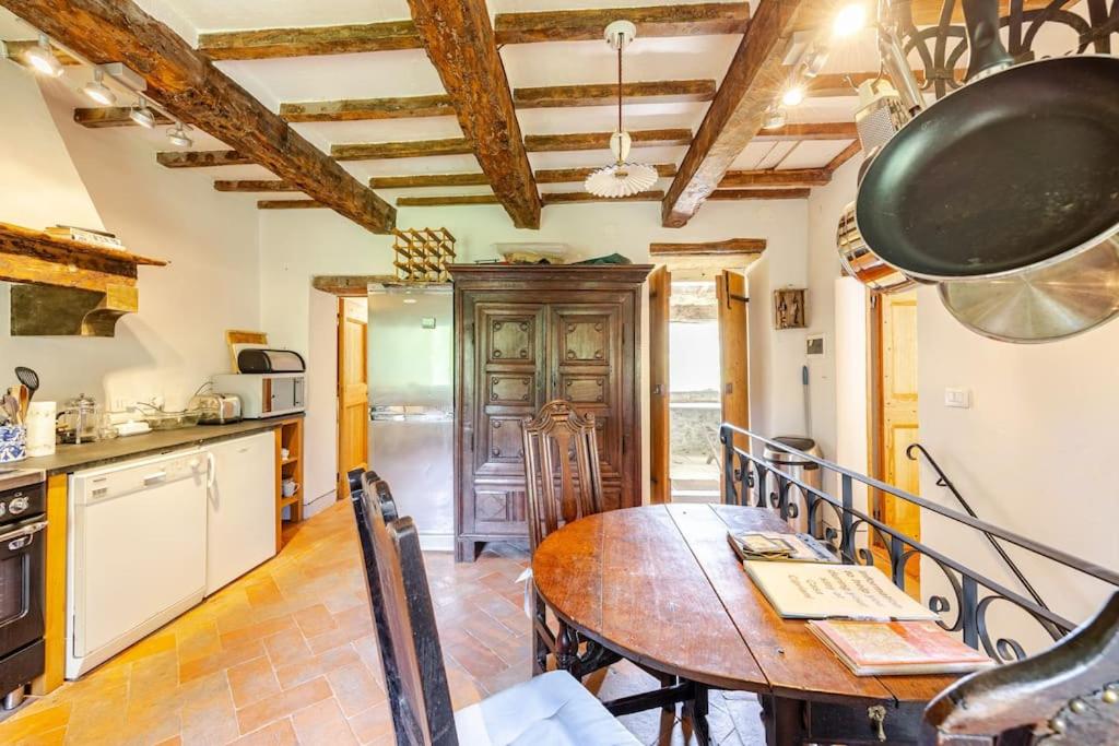 Enchanting Hilltop Retreat Tuscan Views By Castle view 5