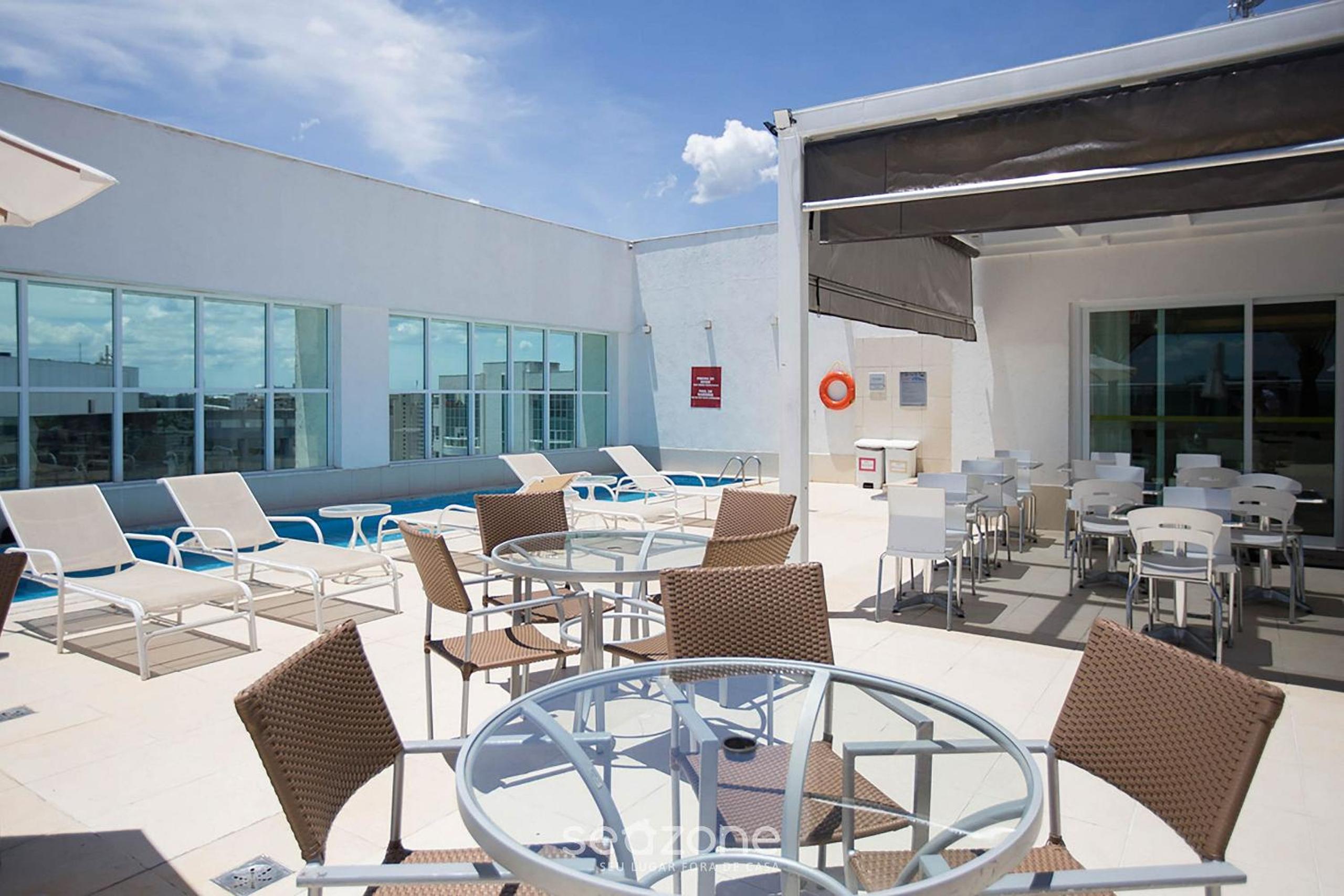 Studio em condomínio c/ Piscina em Brasília SMZ407