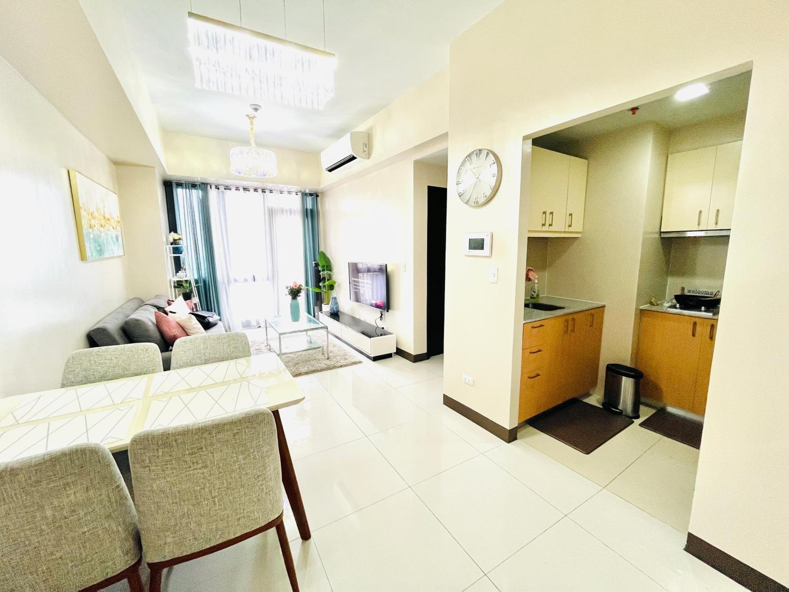 1BR Staycation at The Florence McKinley Hill BGC Taguig view 4