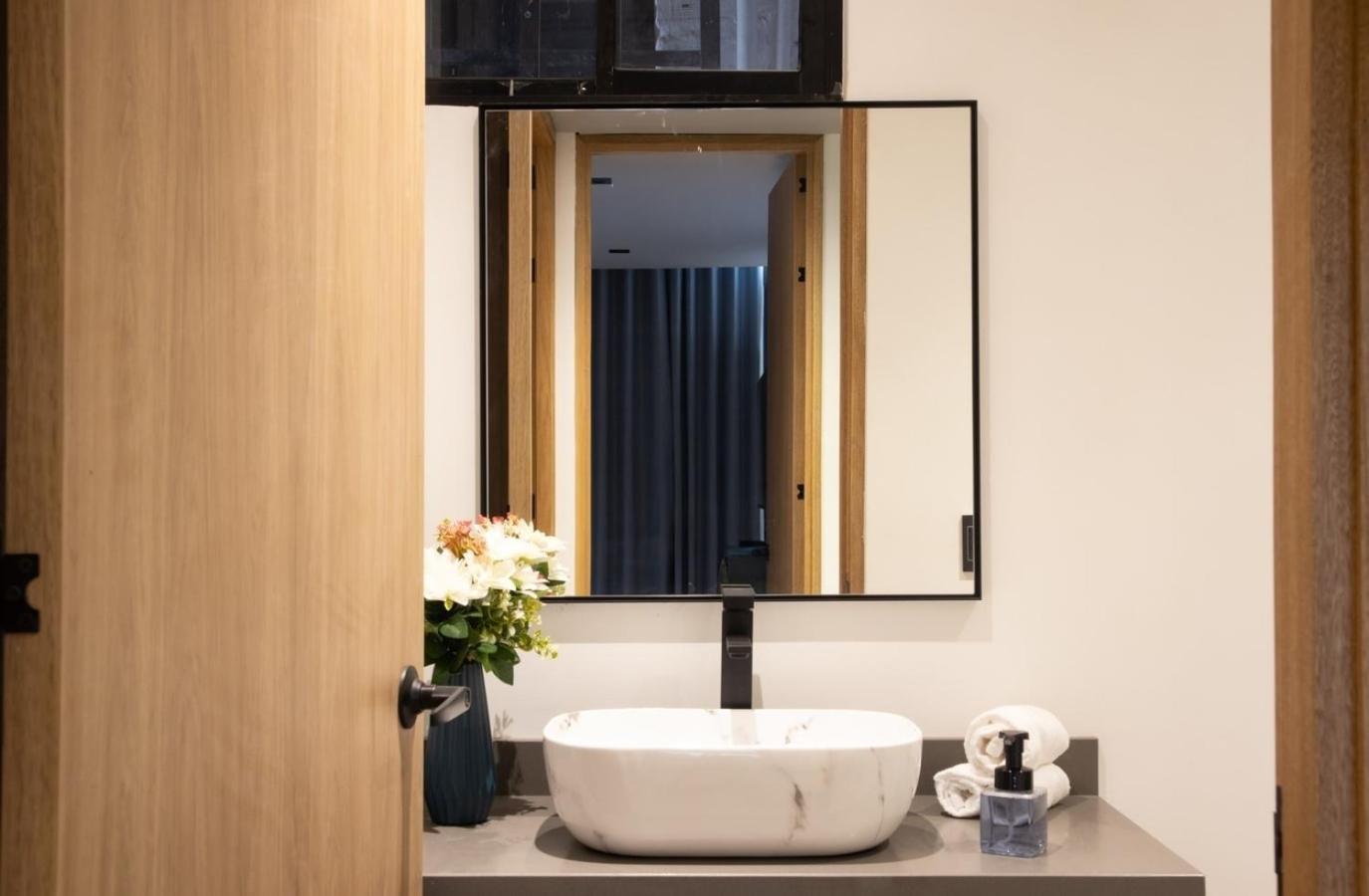 Warm and Cozy Stadio Suite Rosa Negra