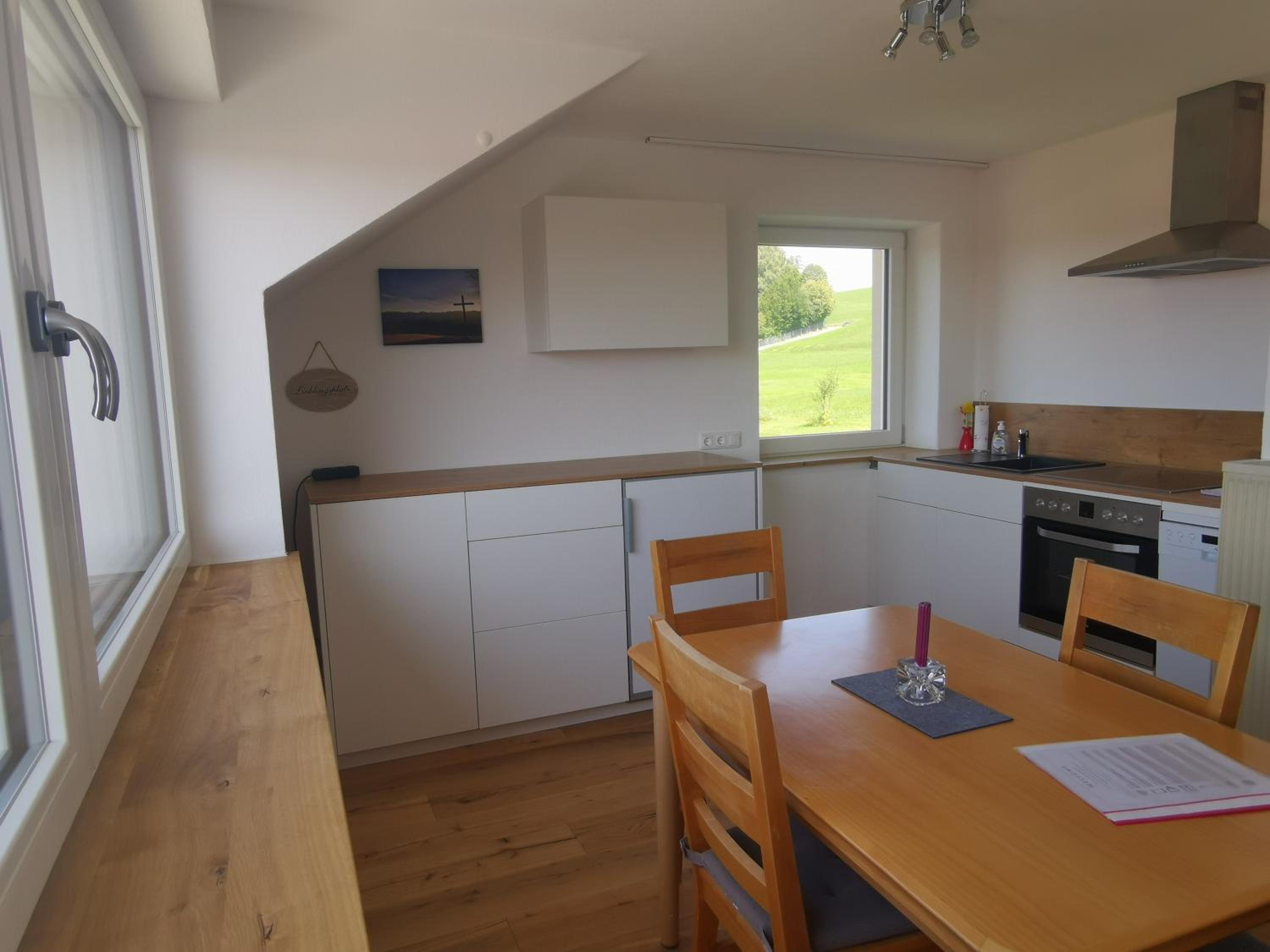 Panorama Apartment im Allgäu mit Balkon, Garten und Stellplatz