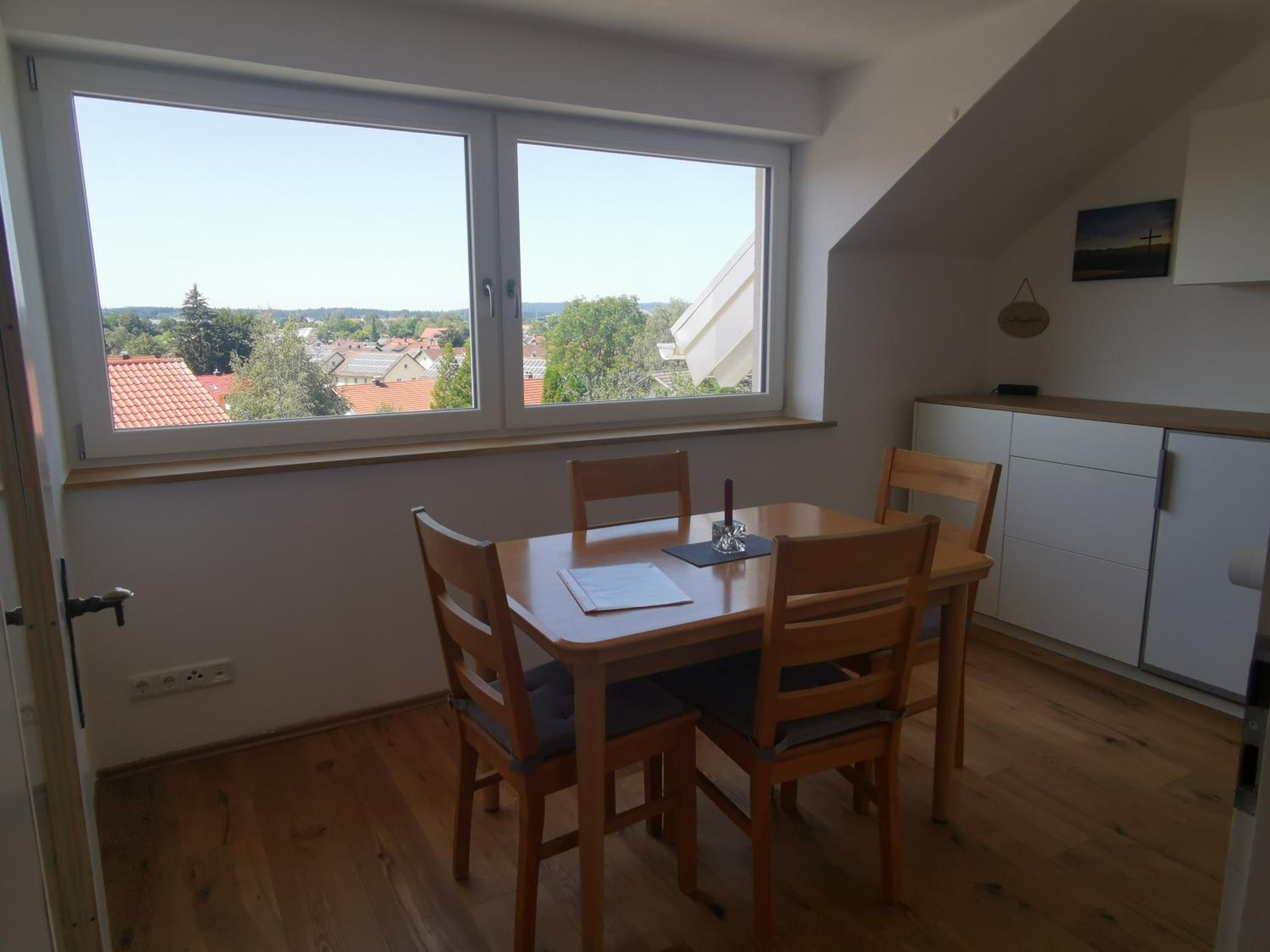 Panorama Apartment im Allgäu mit Balkon, Garten und Stellplatz