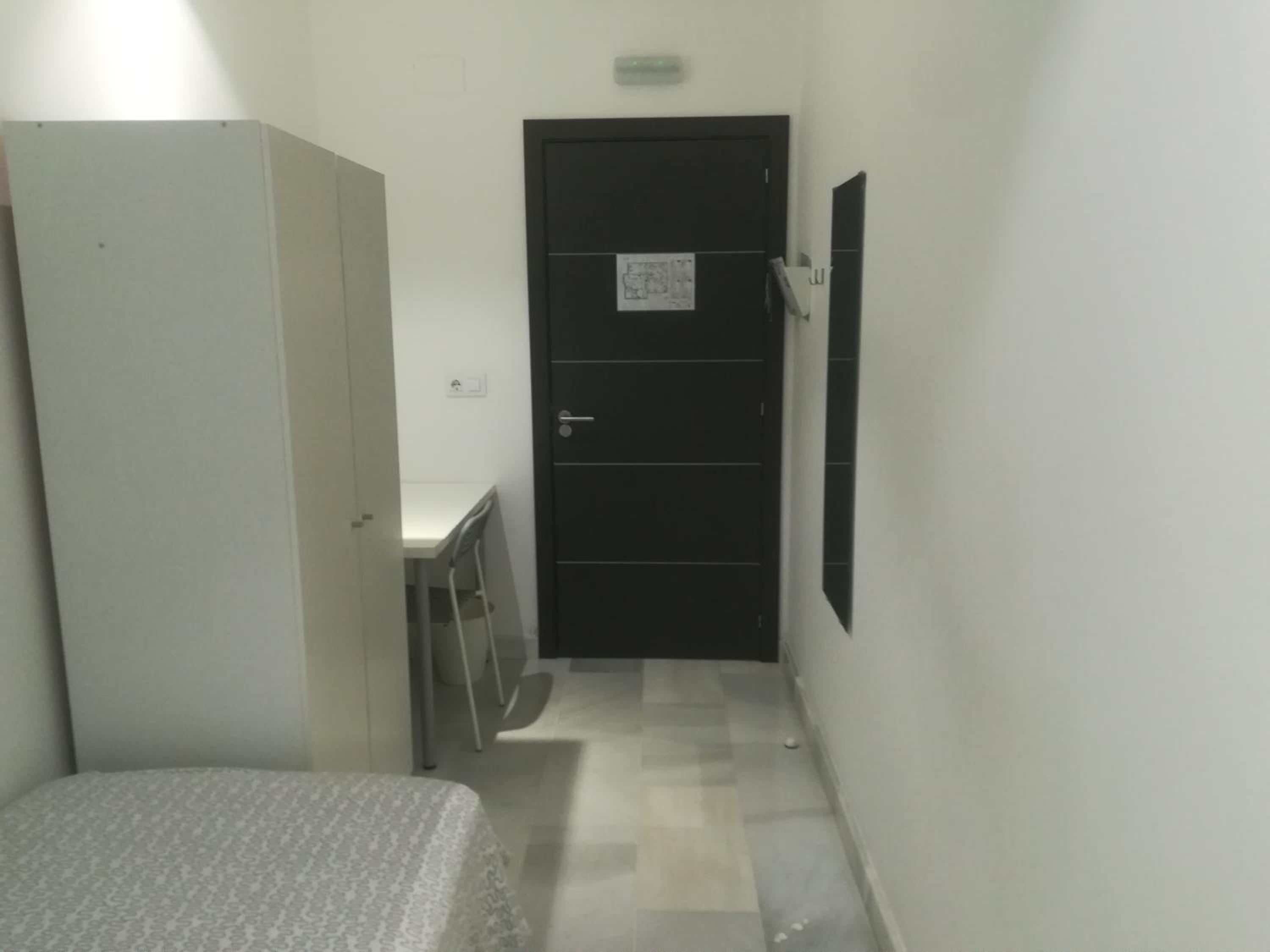 Hostel Central Sevilla en Seville — hotel room