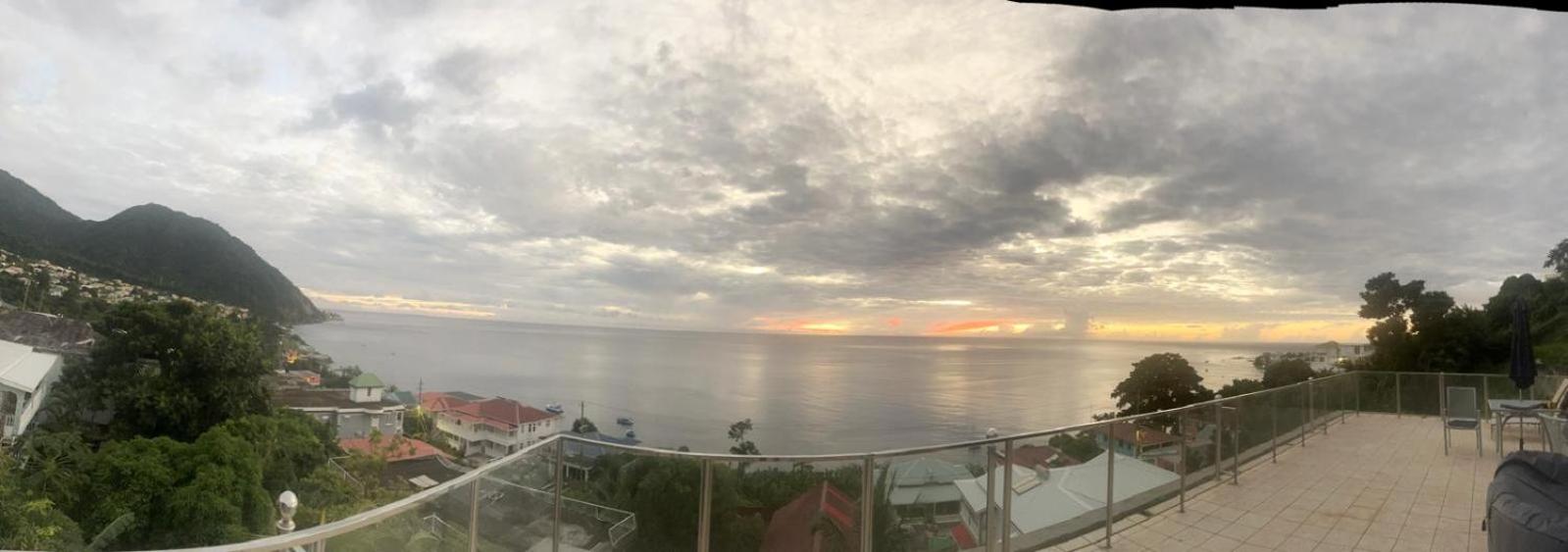 Castle Comfort Seaview deluxe Apartment