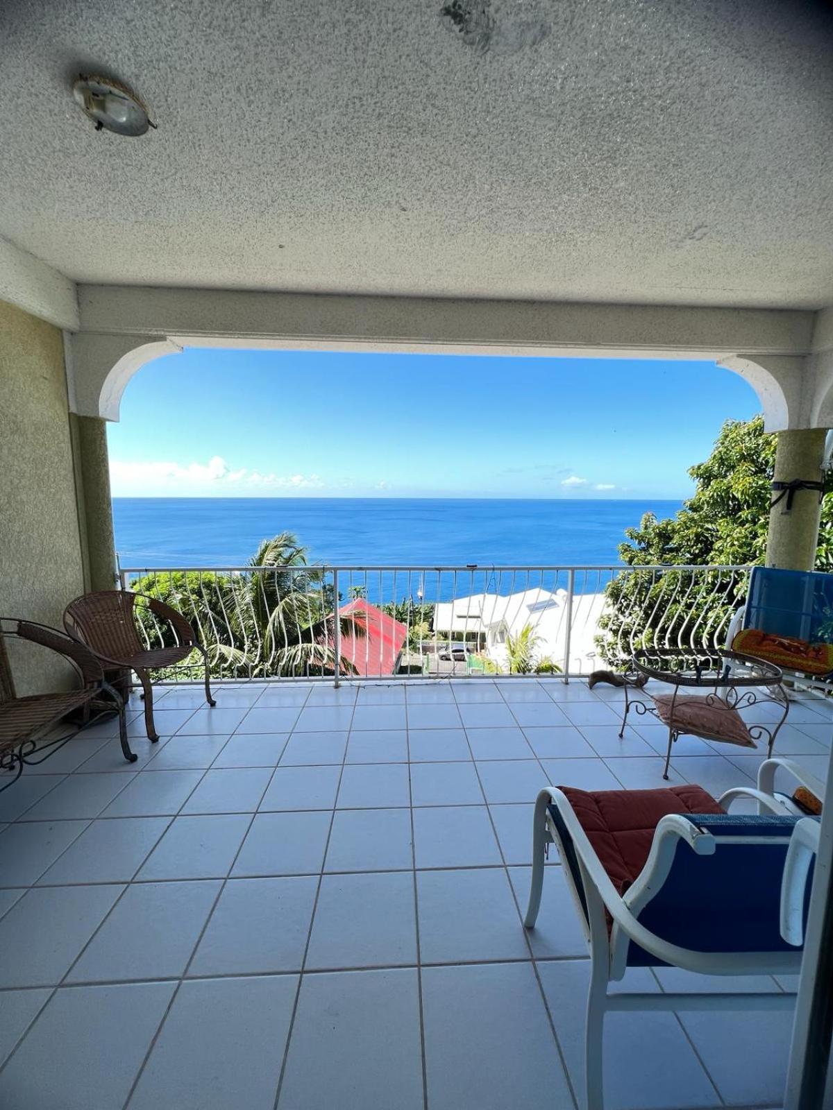Castle Comfort Seaview deluxe Apartment