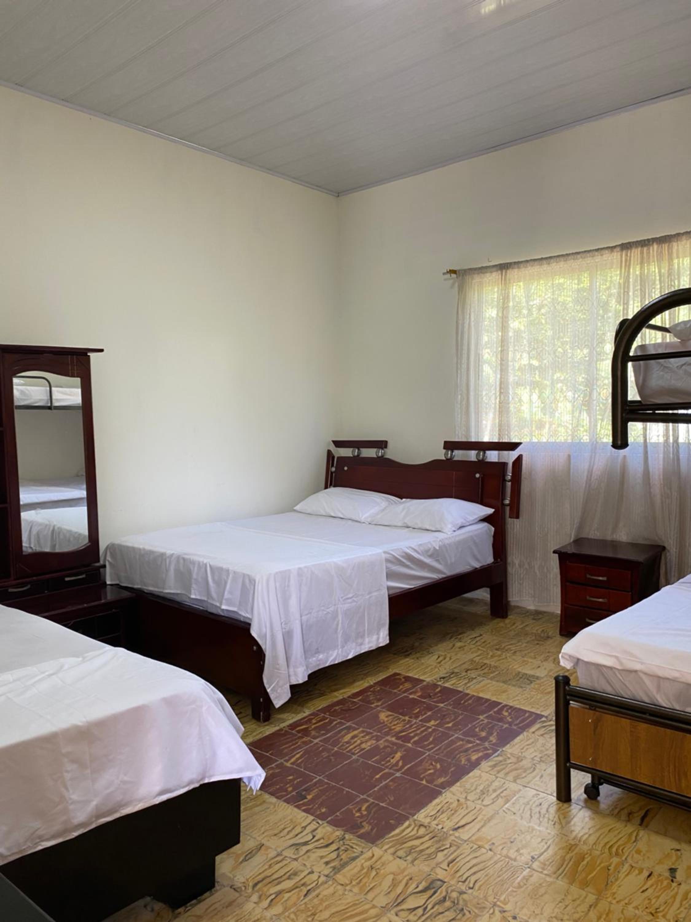 Finca Villa Carmen, Vía Magdalena