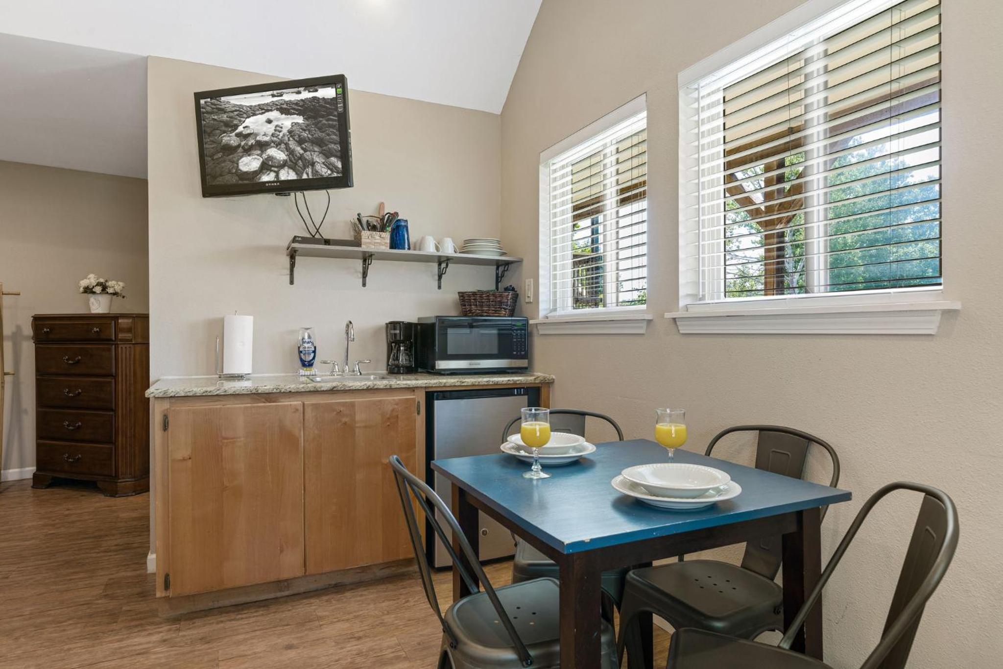 Blanco Riverside Cottages