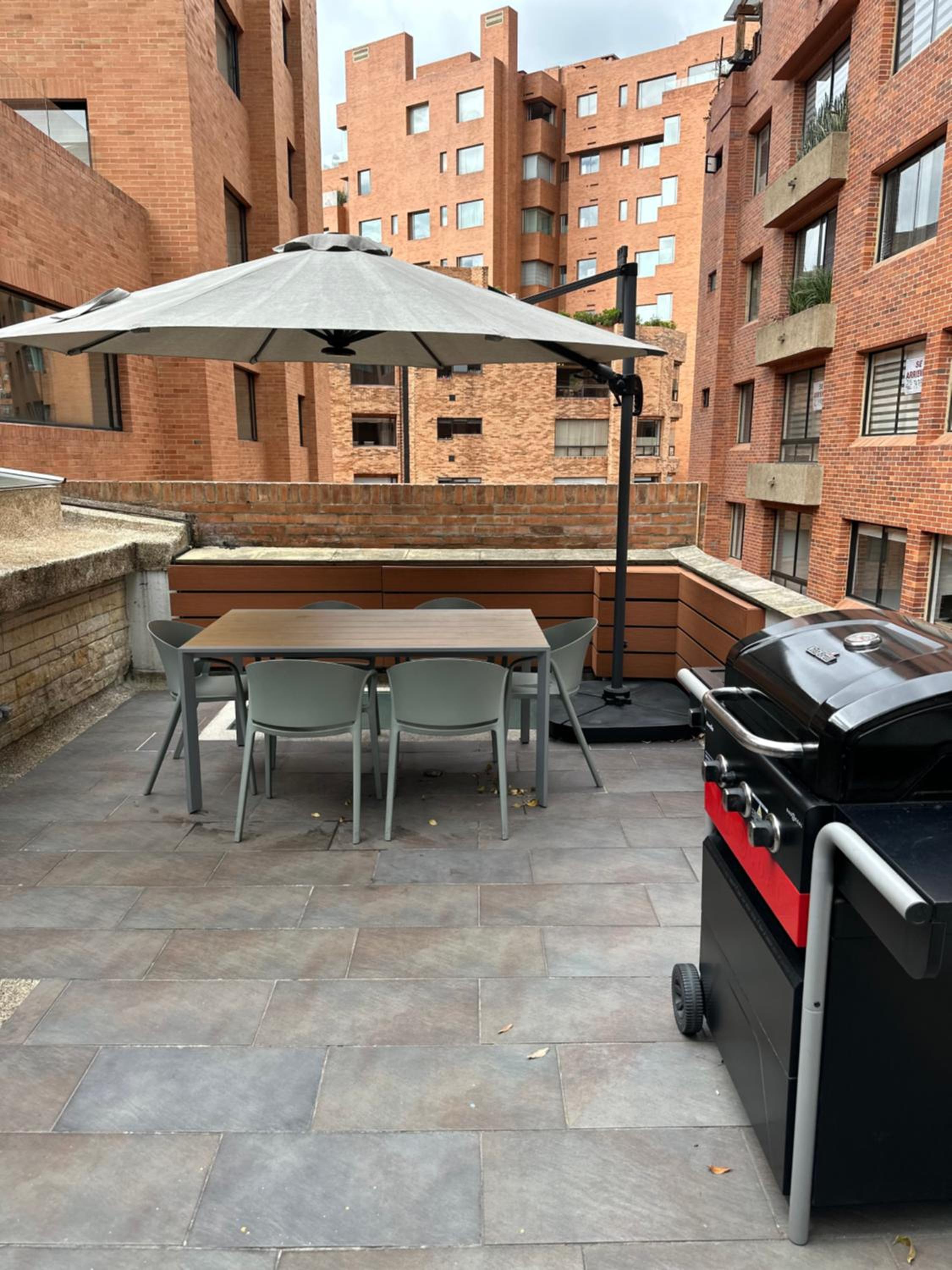 Cozy apartment with terrace in exclusive area