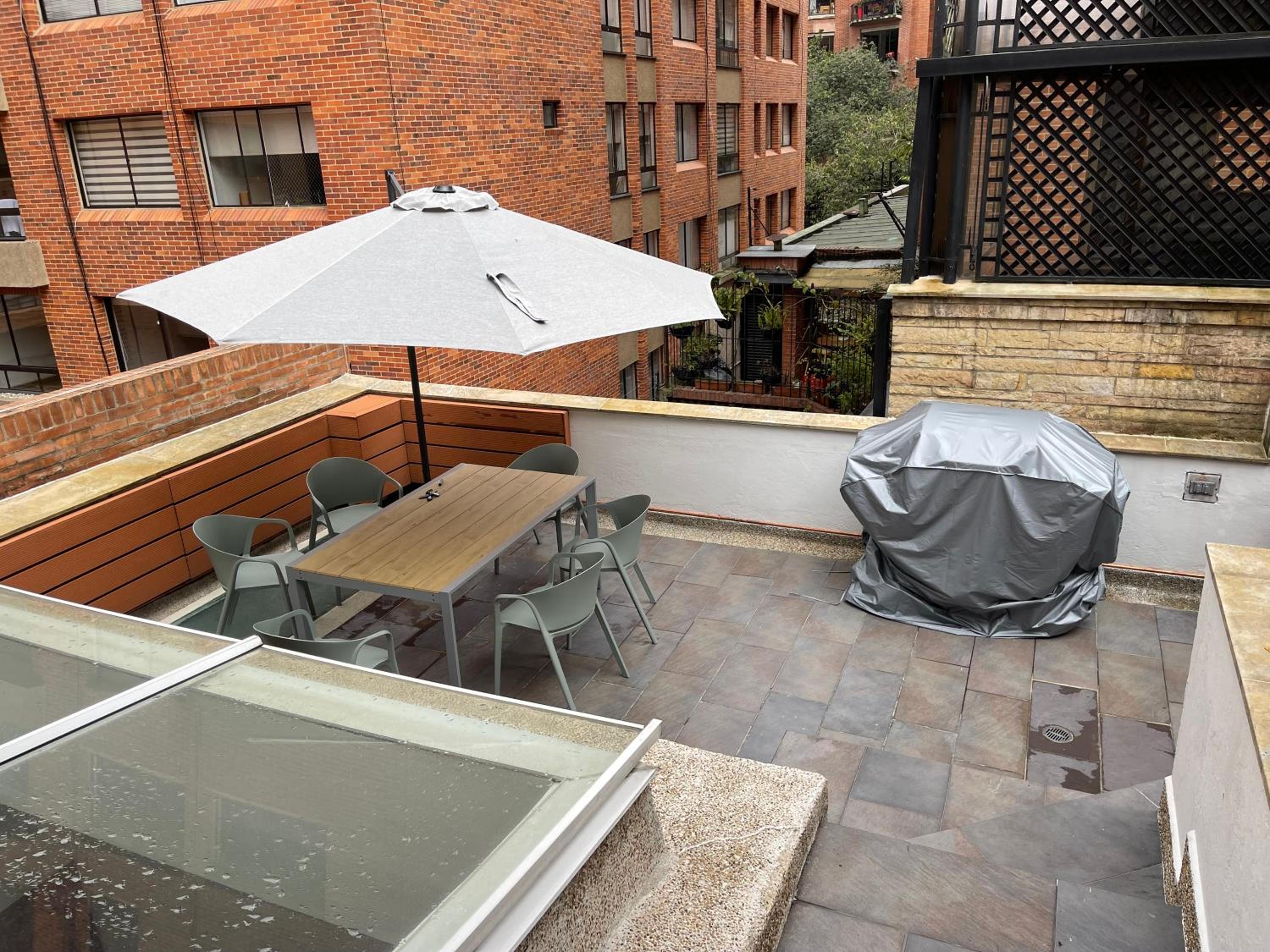 Cozy apartment with terrace in exclusive area