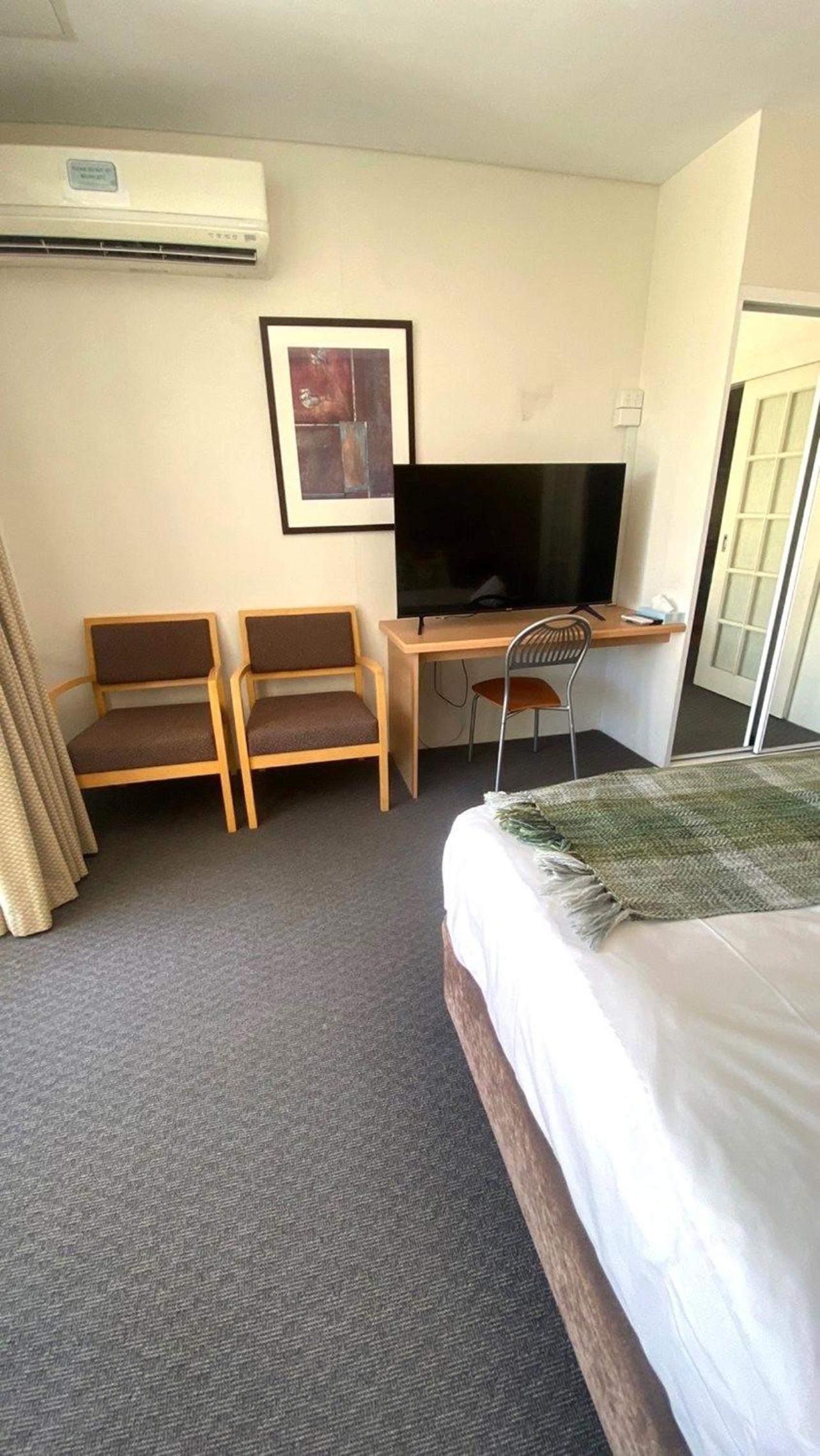 408 Abundant Abode CBD 1BR Best Location & Balcony