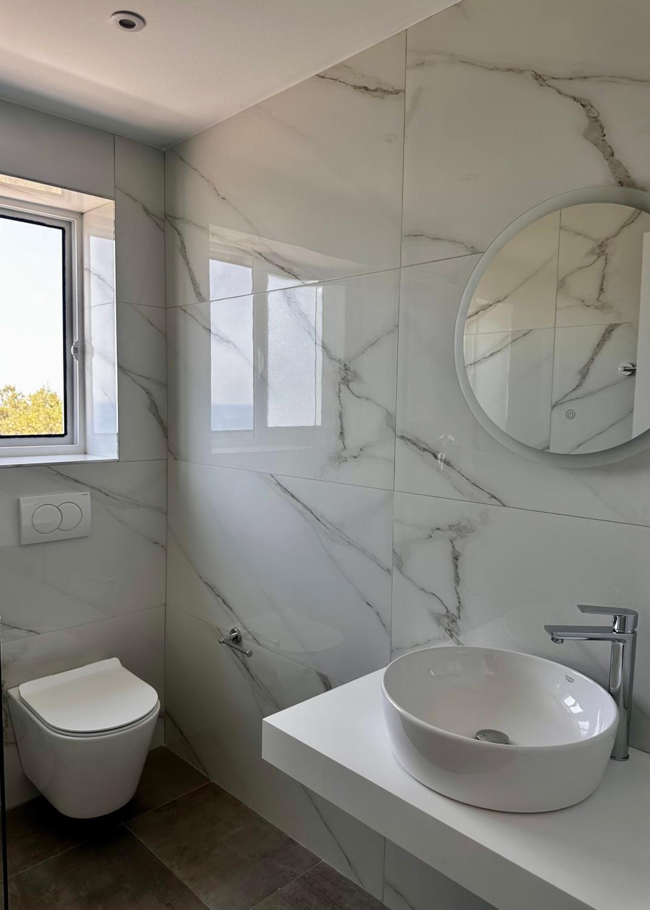 Lumra Rooms