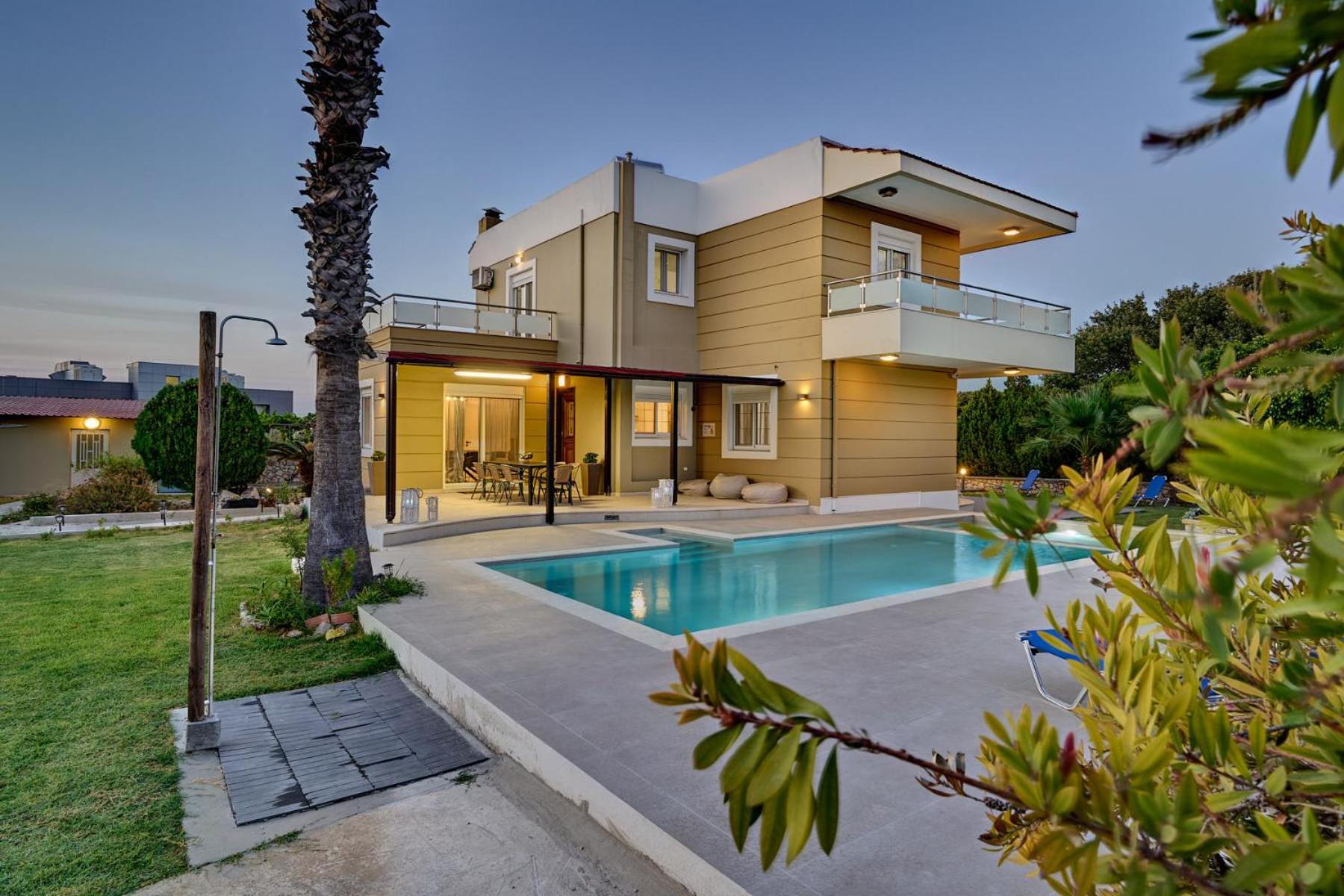 Hotel Gia's Luxury Residence - Image 1