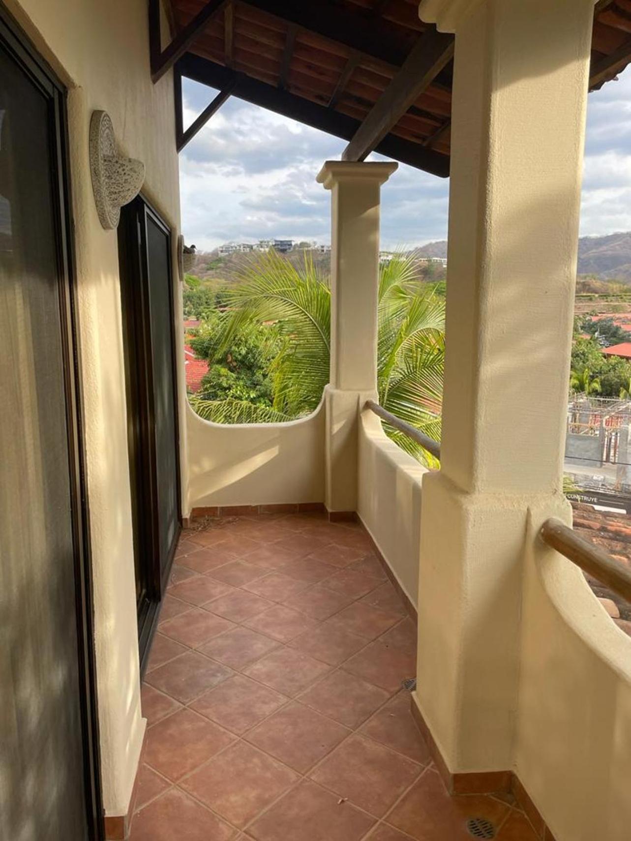 Breezy Paradise 2 bed2bath with mountain view