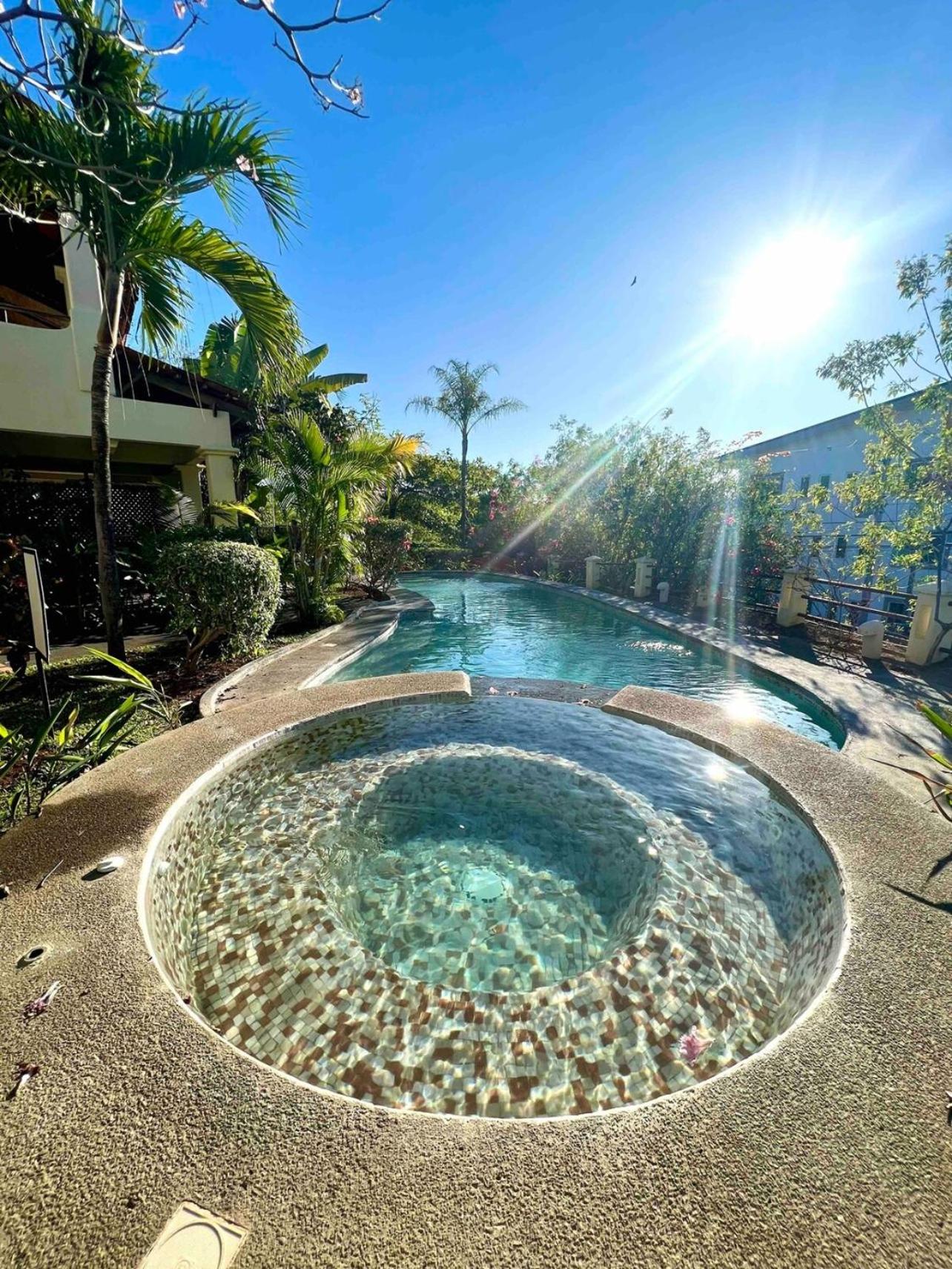 Breezy Paradise 2 bed2bath with mountain view