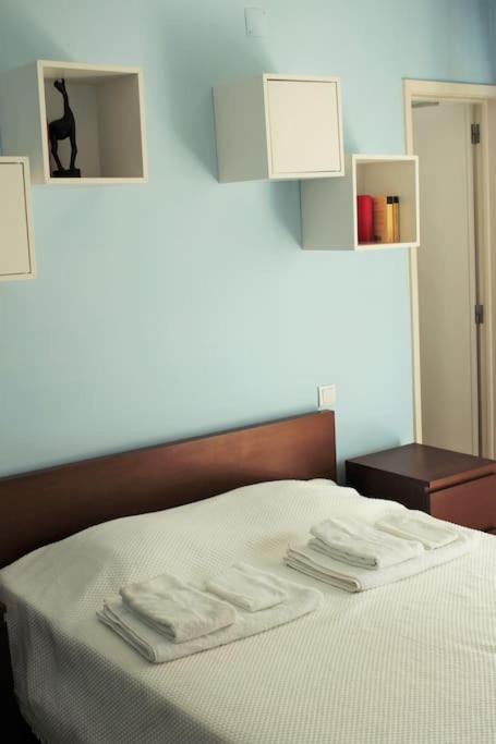 Sunny Apartment in Lisbon view 4