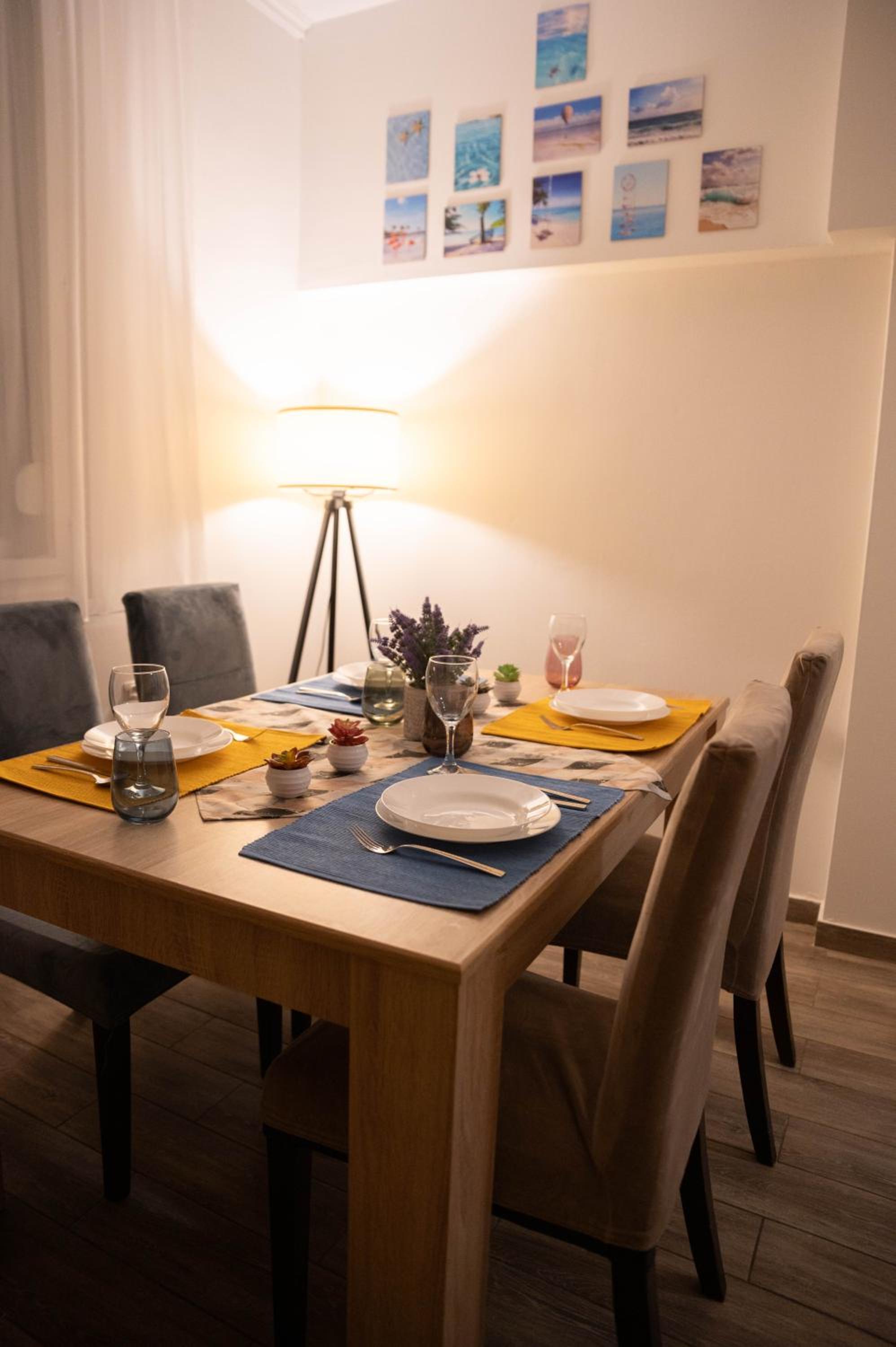 NadaHome - with fast WiFi and free parking view 5
