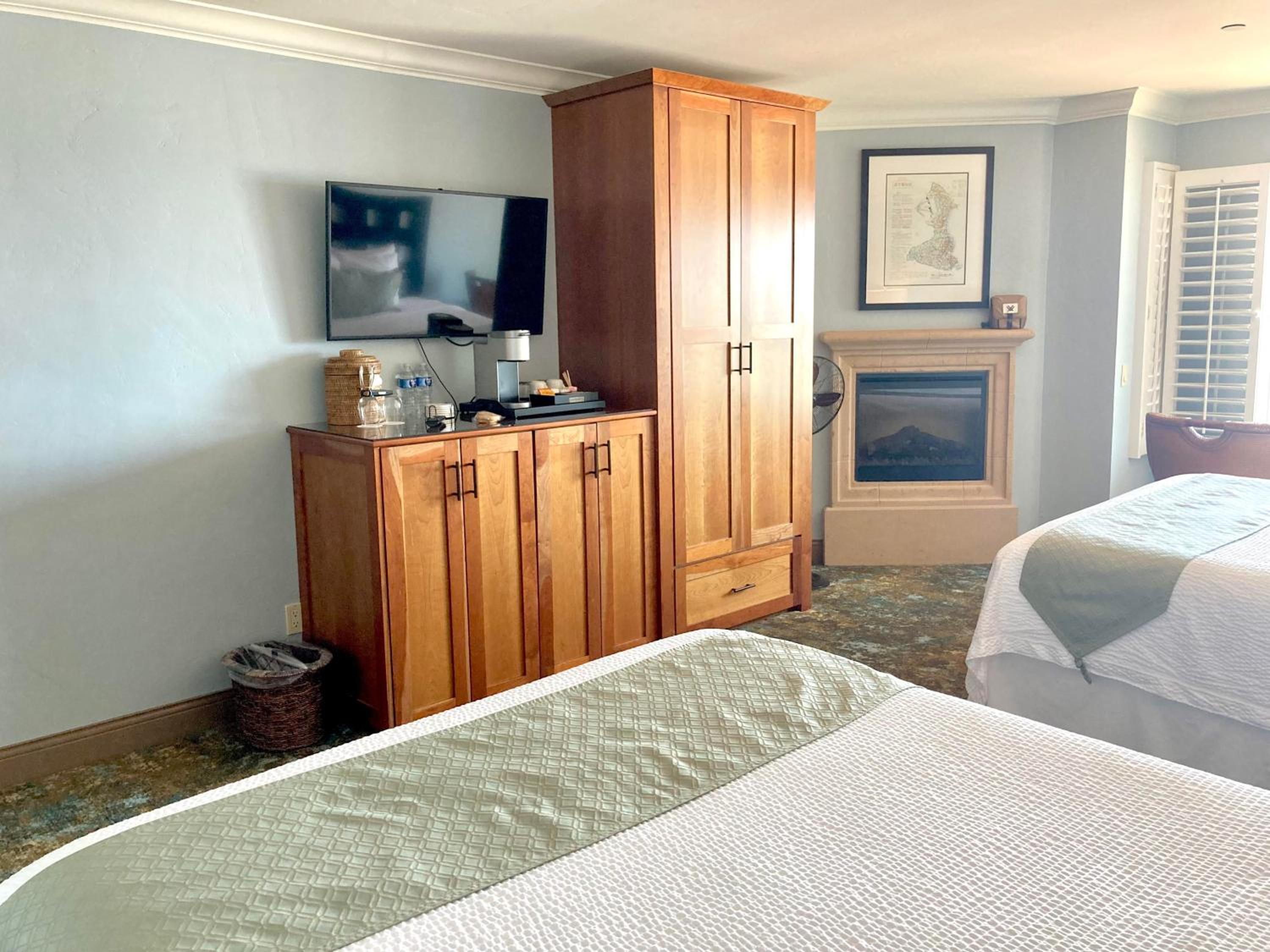 Blue Dolphin Inn