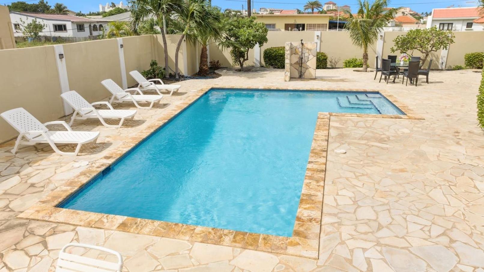 Casa Salty Sea Breeze 4mins To Palm Beach